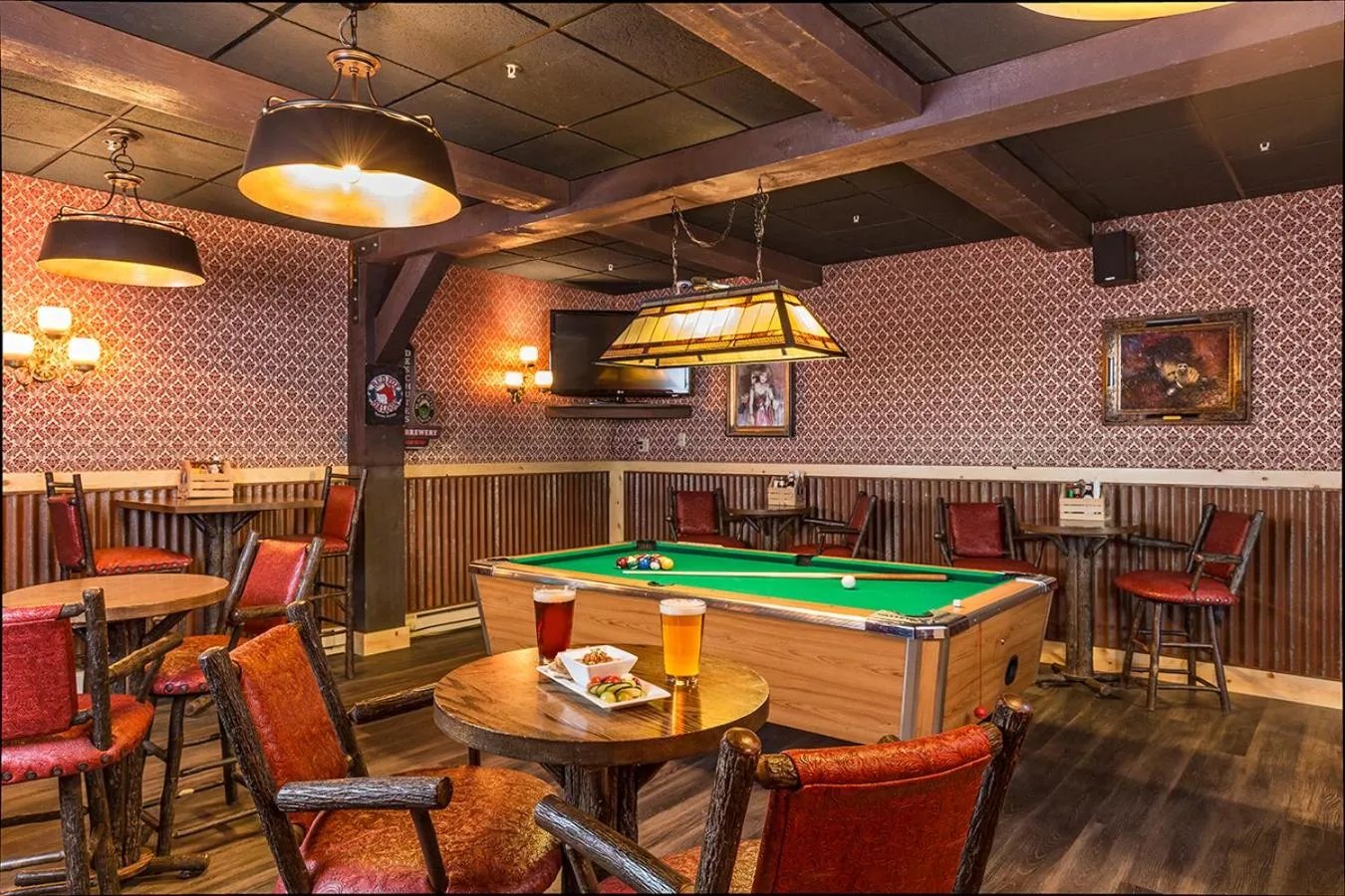 Billiard in Togwotee Mountain Lodge