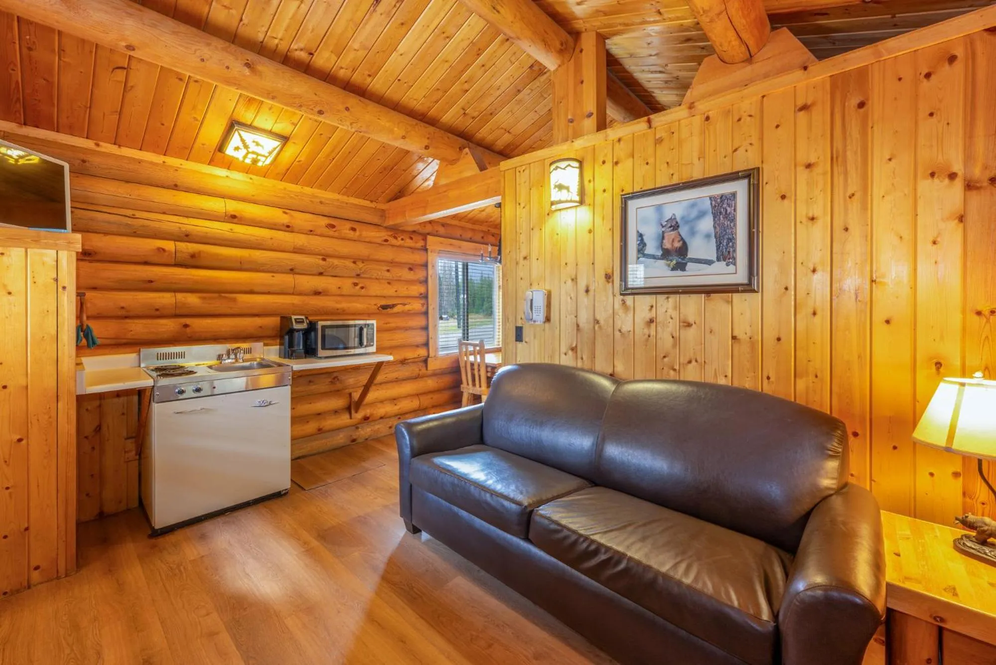 Kitchen or kitchenette in Togwotee Mountain Lodge