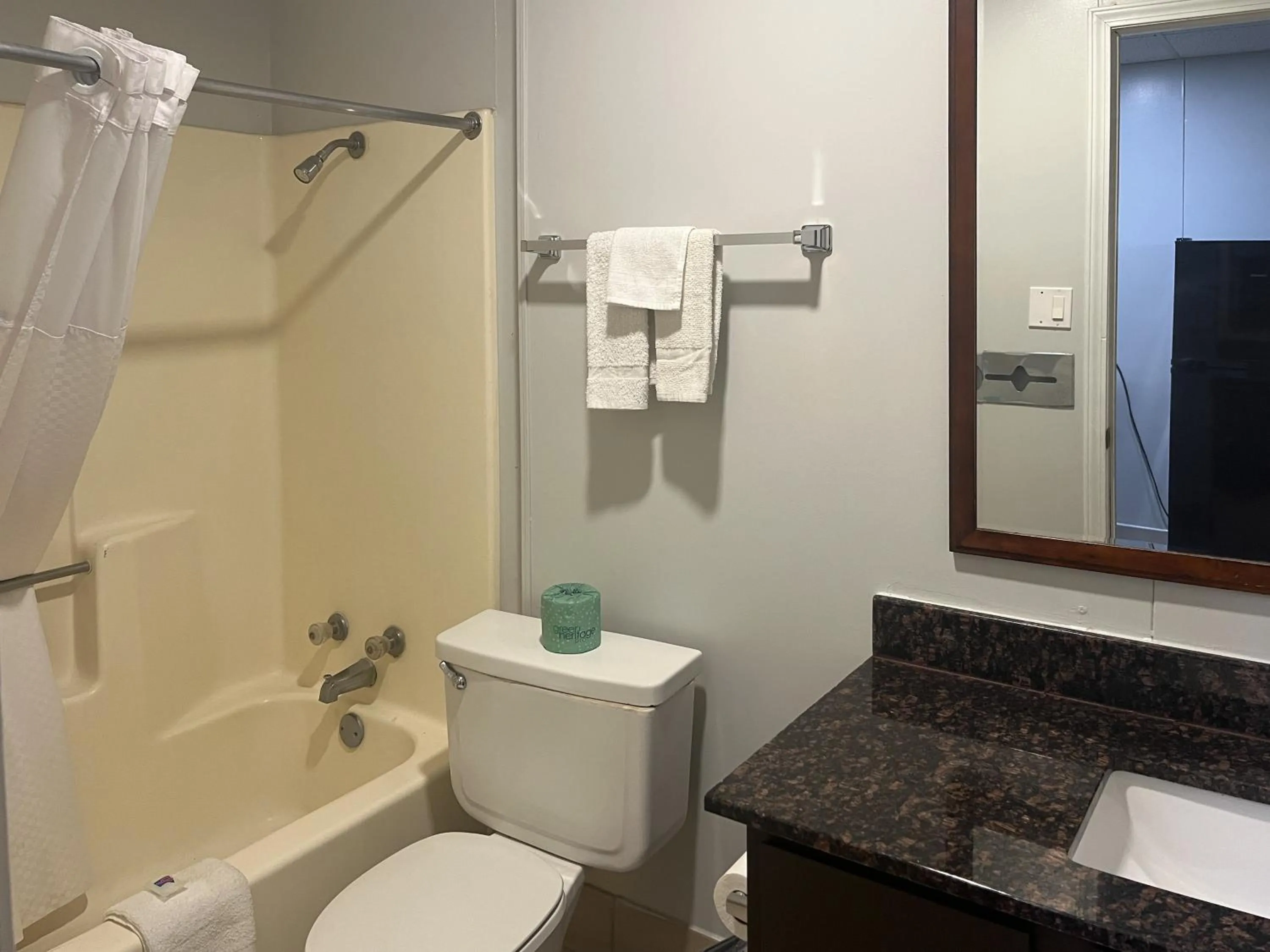 Bathroom in Studio 6 Borger, TX Boom Town