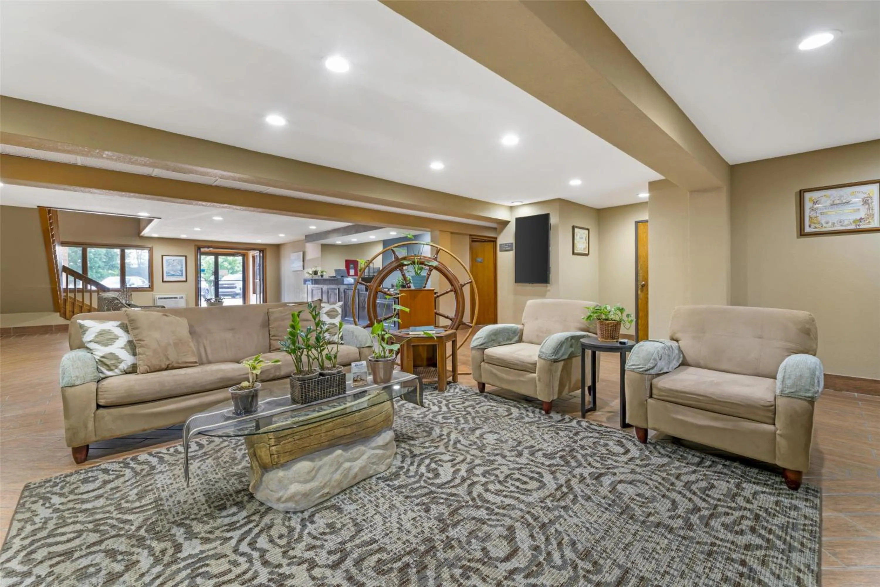 Lobby or reception in Best Western Maritime Inn