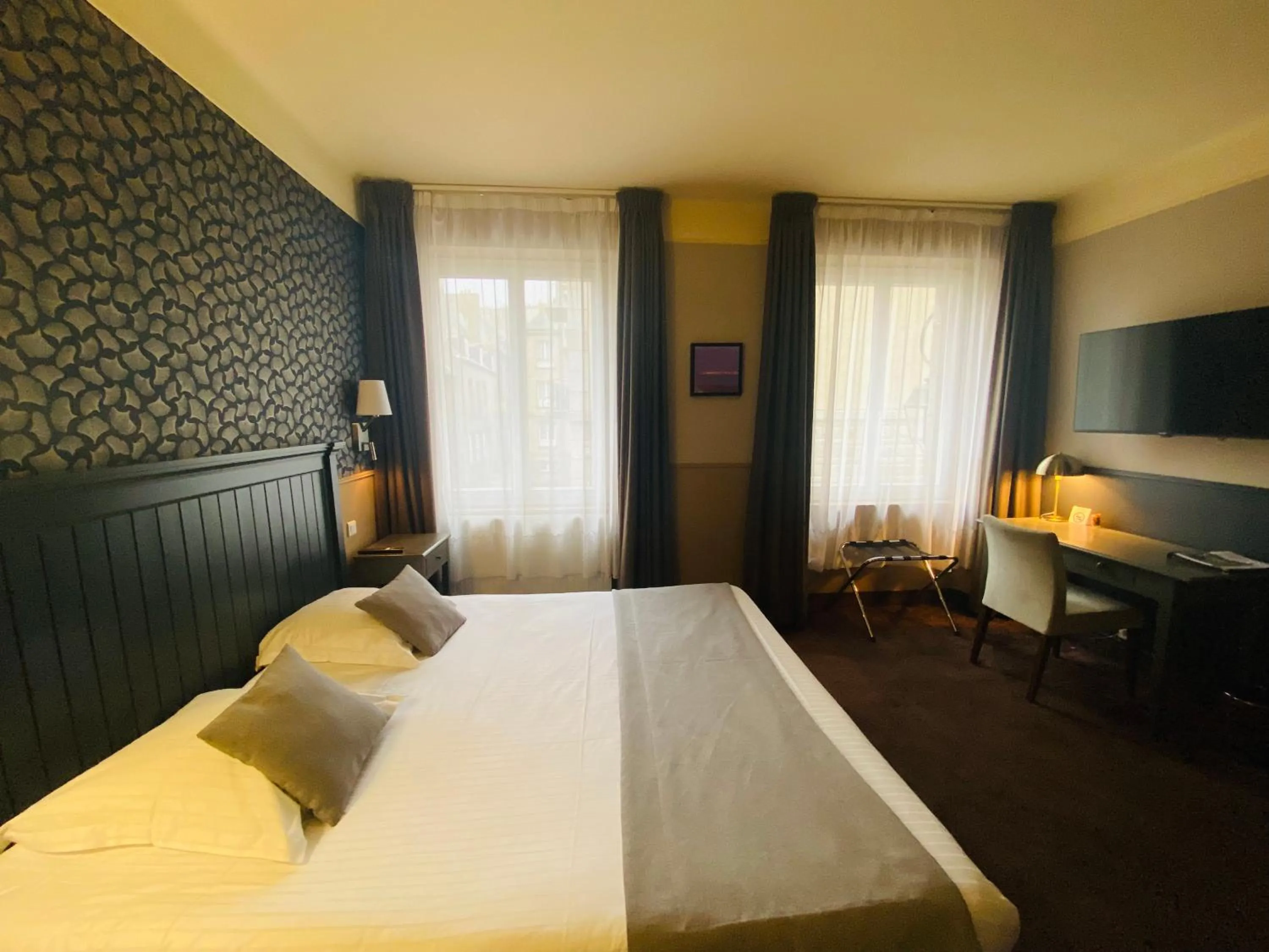 Bed in Hotel Ajoncs d'Or