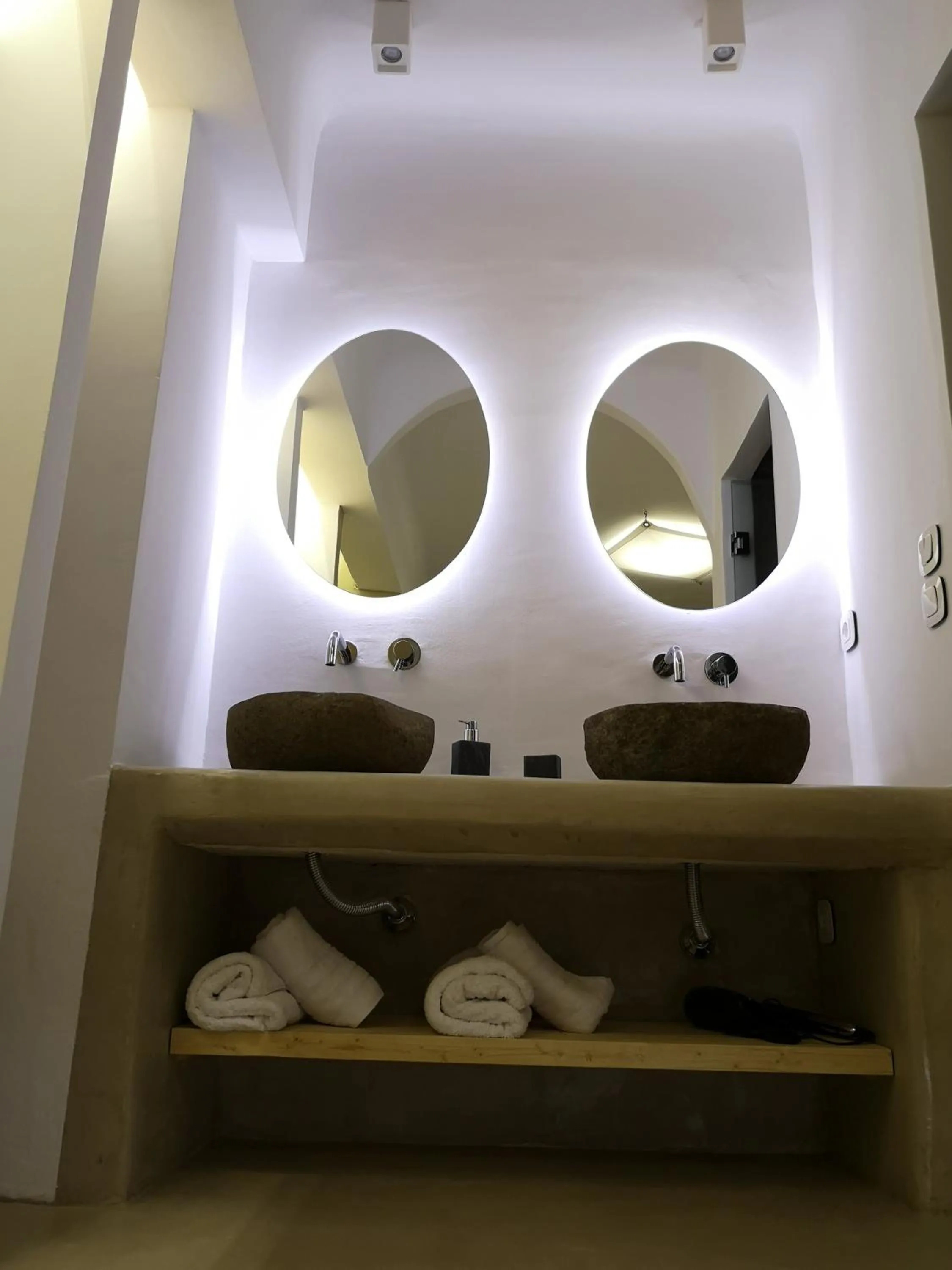 M-Vibes Mykonos Suites