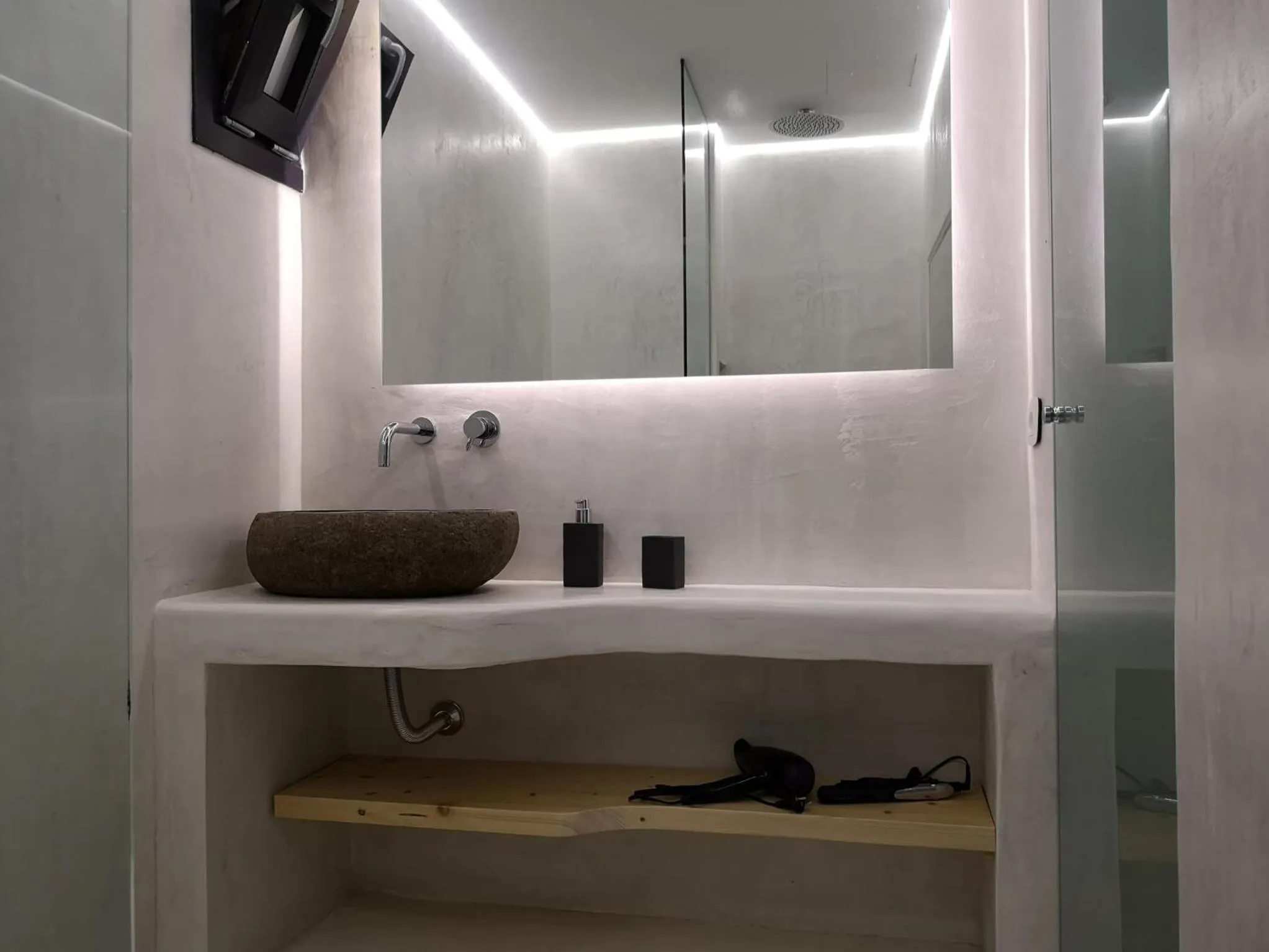 M-Vibes Mykonos Suites