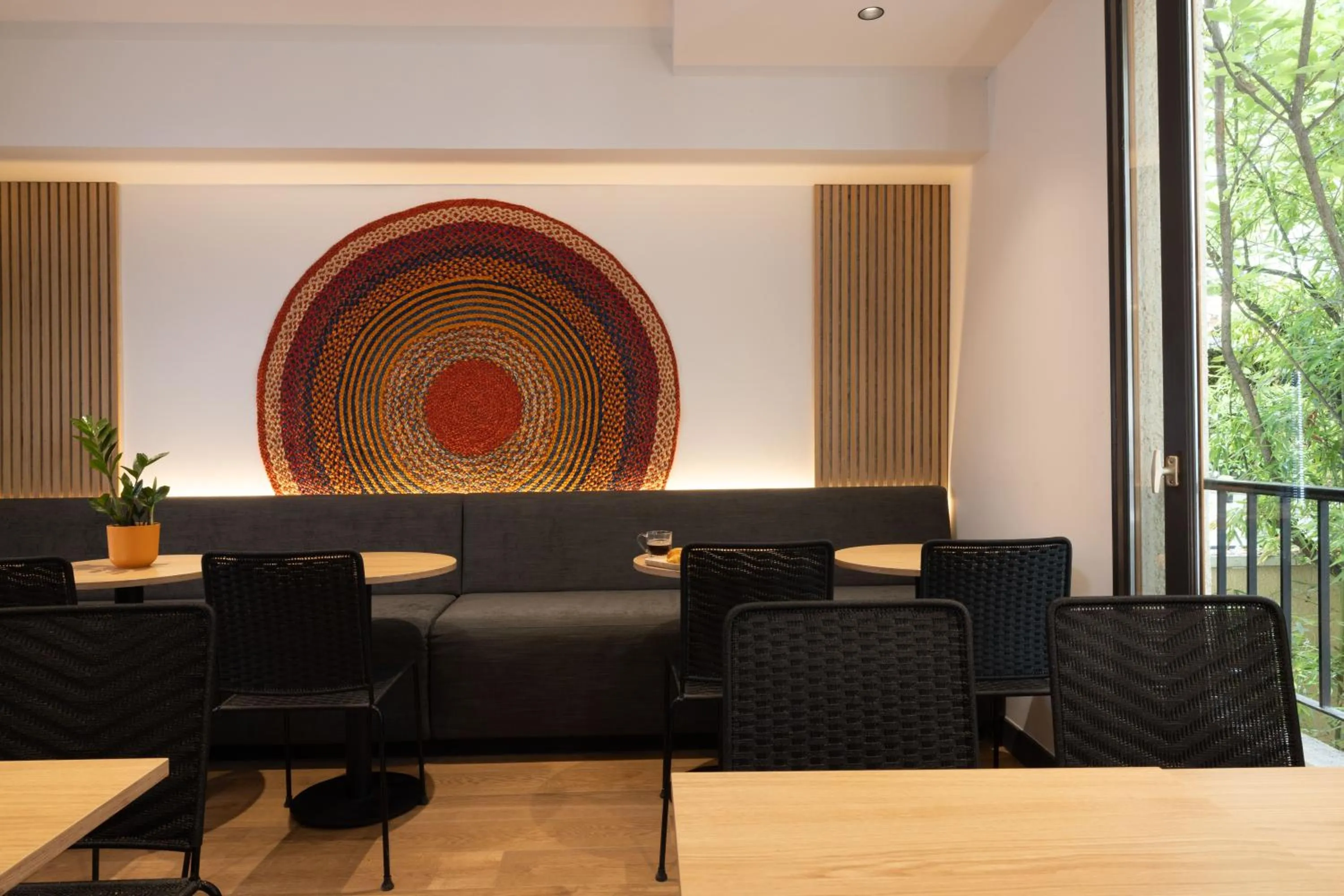 Business facilities in Korner Montmartre