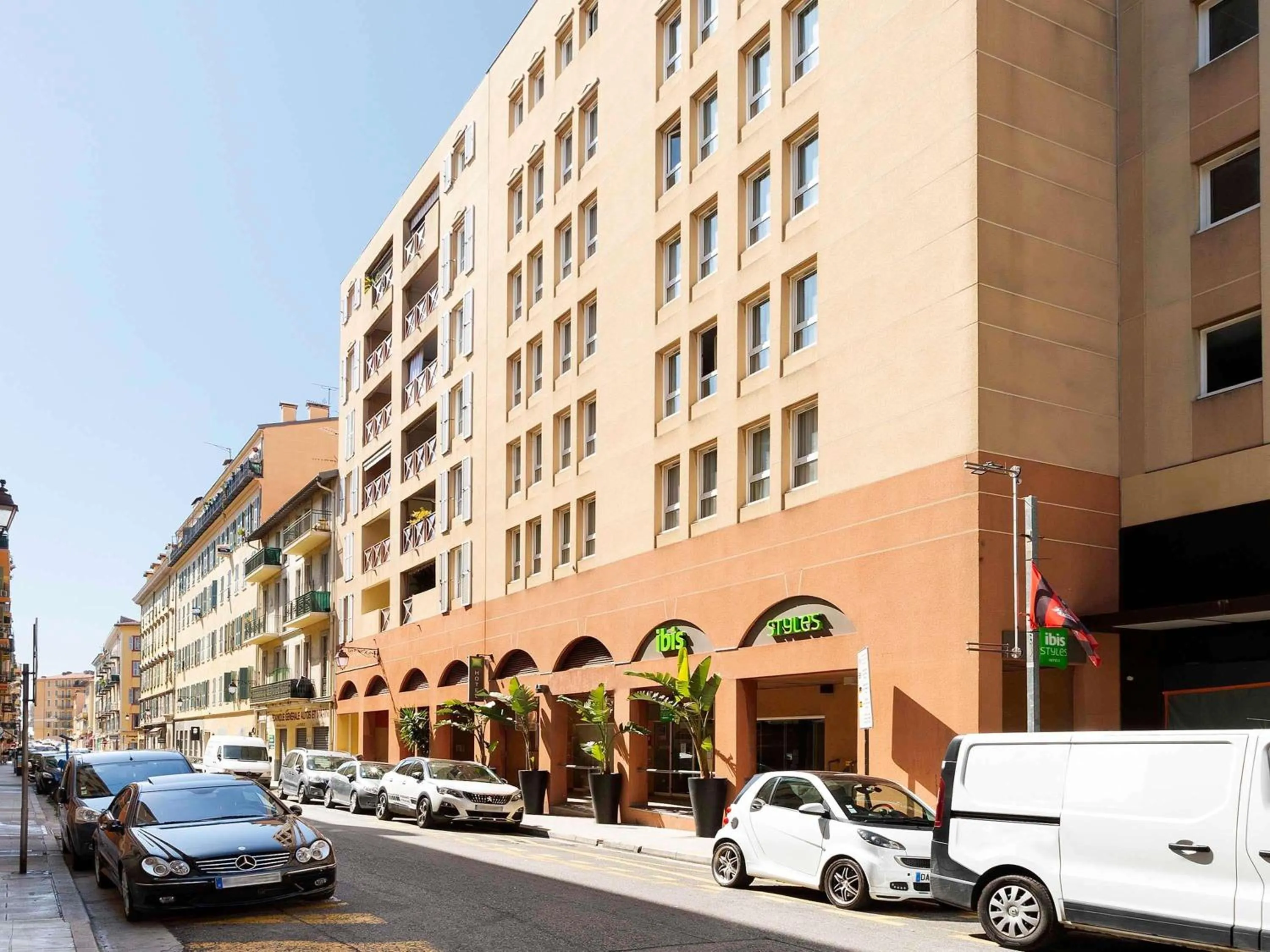 Property building in Ibis Styles Nice Centre Port
