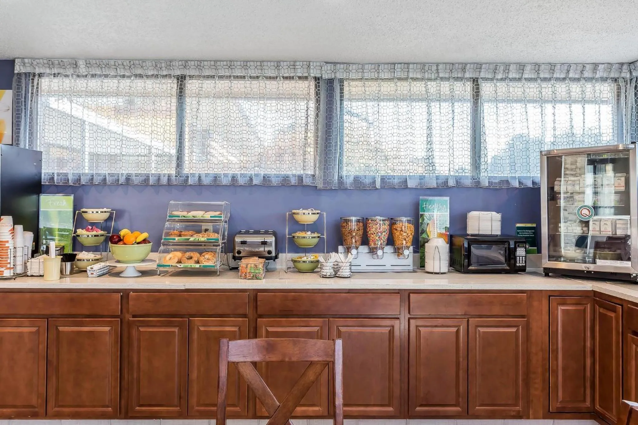 Breakfast in Quality Inn Aberdeen