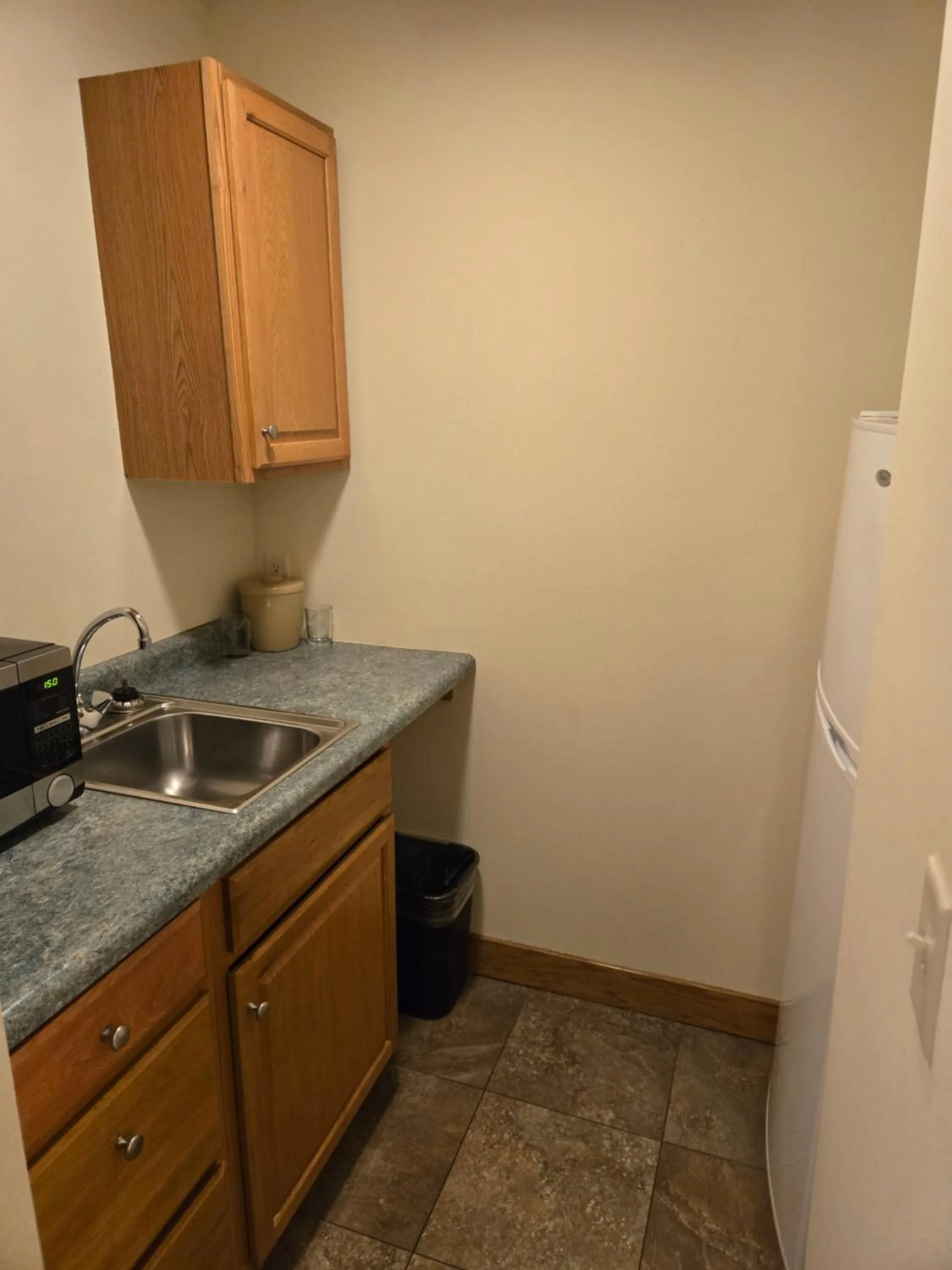 Travelers Lodge Marshall