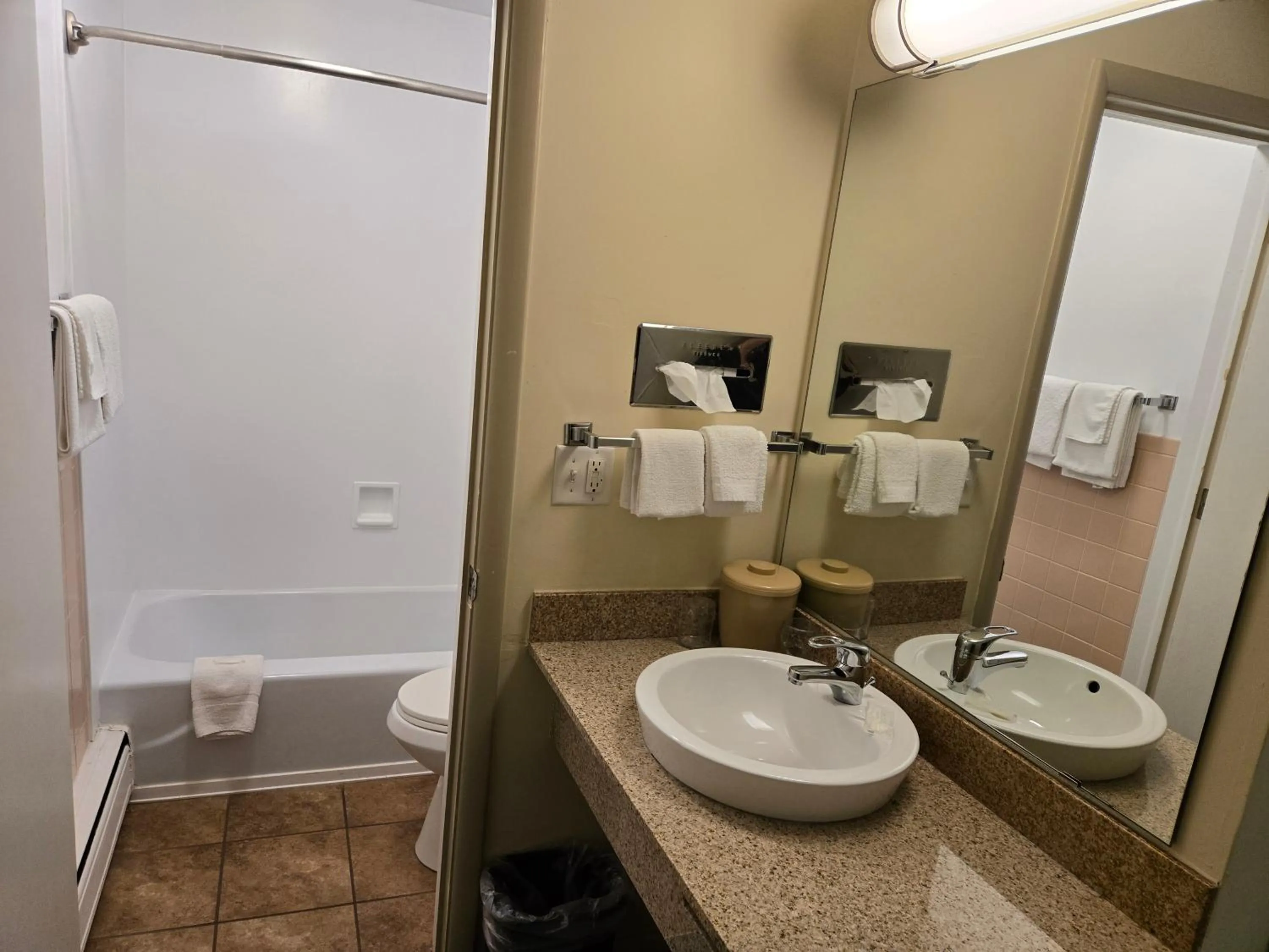 Travelers Lodge Marshall