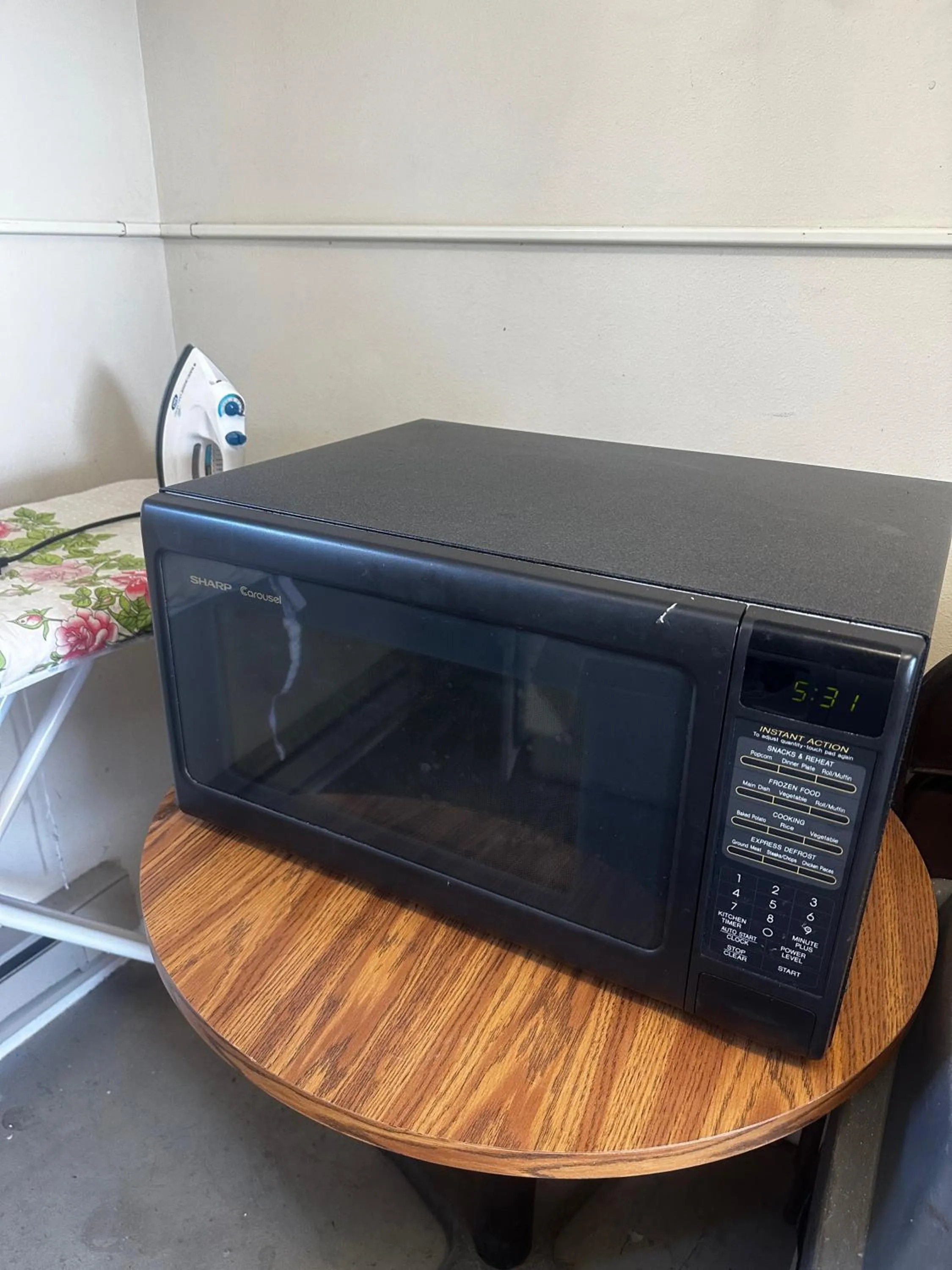 microwave in A Western Rose