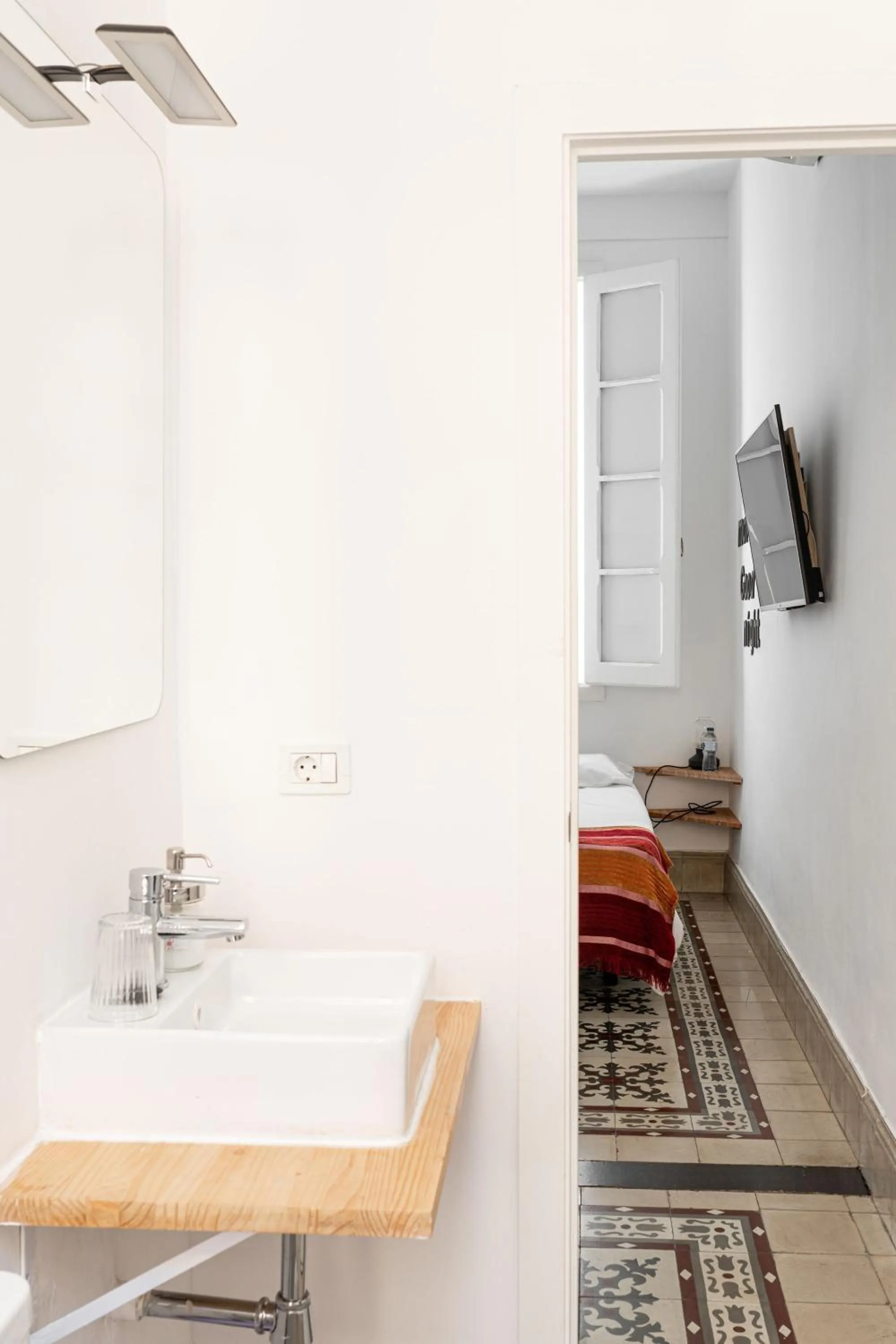 Bed in Mapango Small Rooms