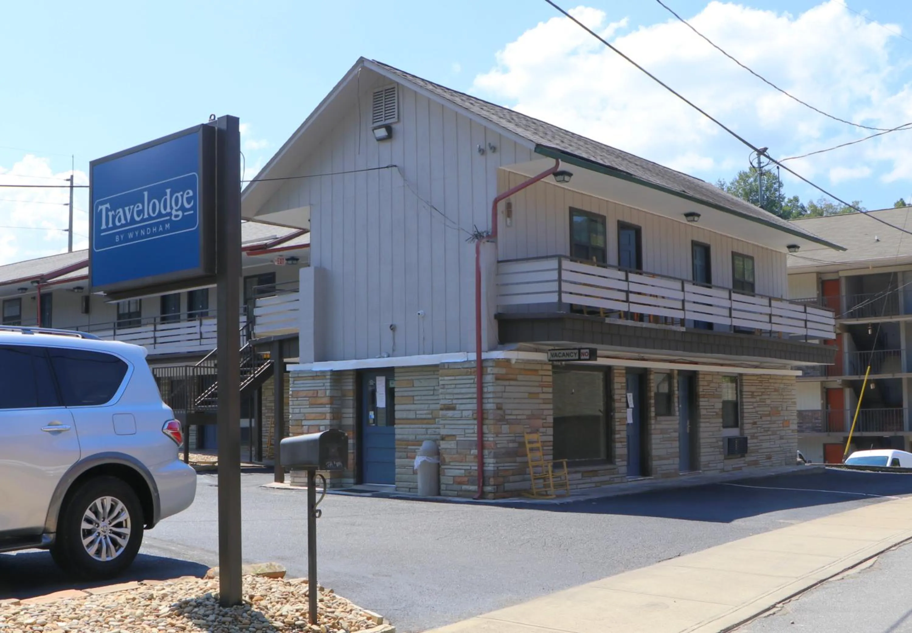 Property building in Bishop Inn Downtown Gatlinburg