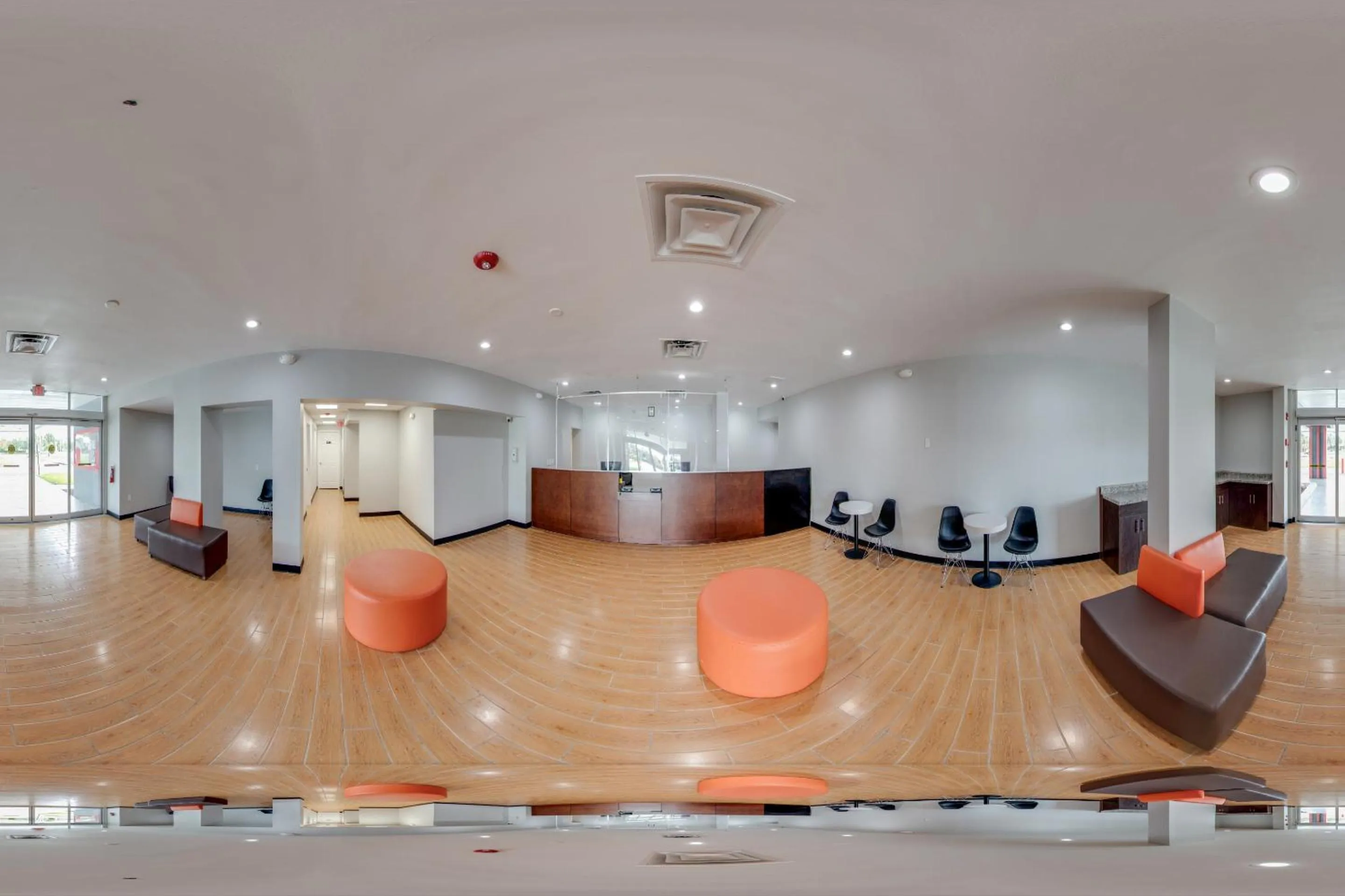 Lobby or reception in OYO Hotel Orlando Airport