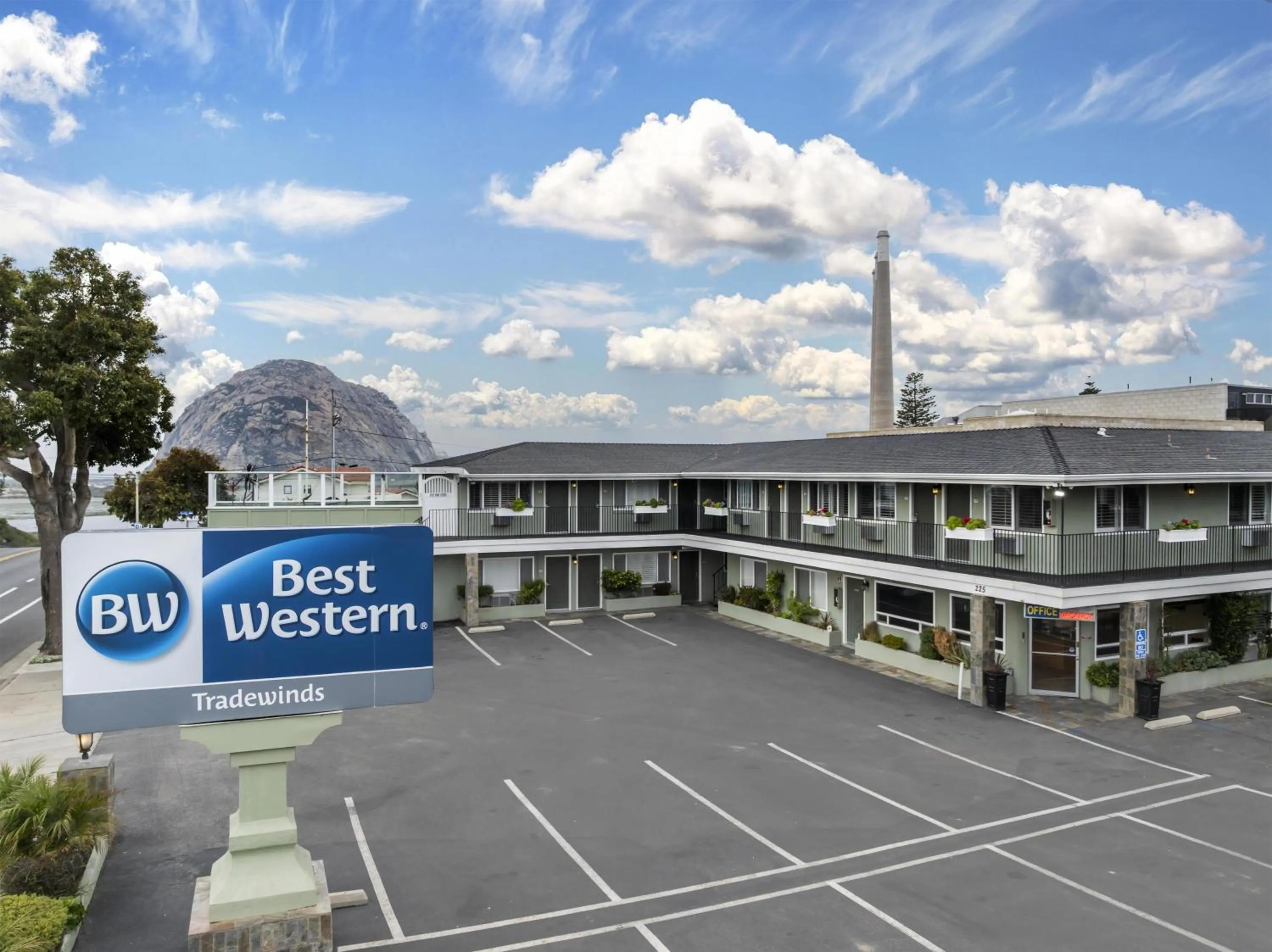 Property building in Best Western Tradewinds