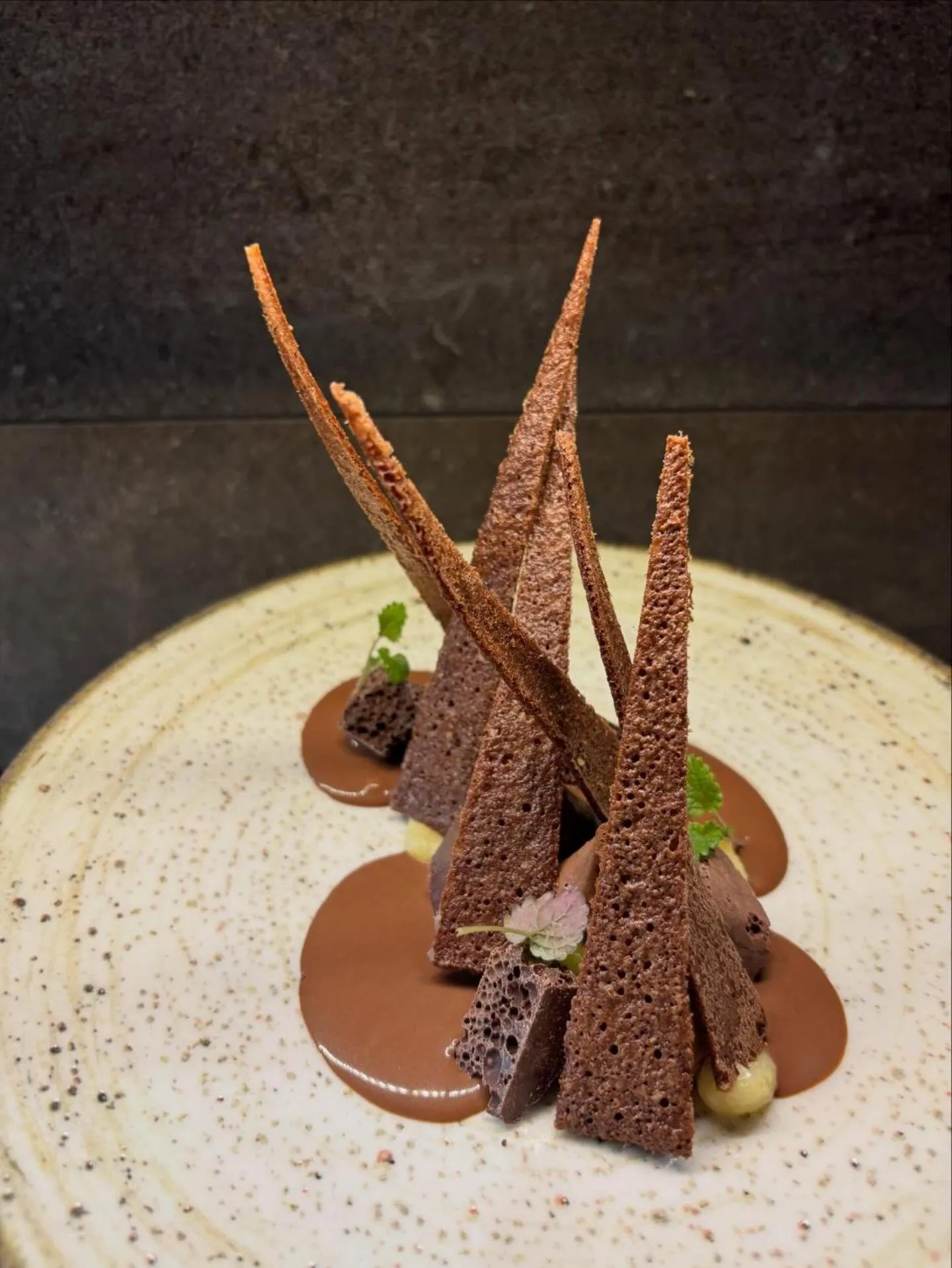 Restaurant/places to eat in Logis Hôtel & Restaurant - Les Hauts de Montreuil