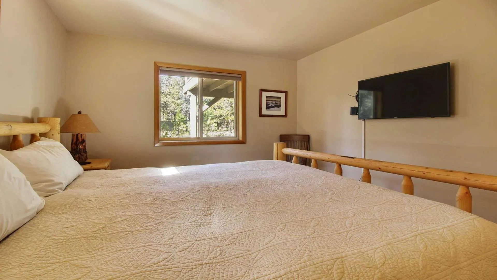 Bed in East Butte 20