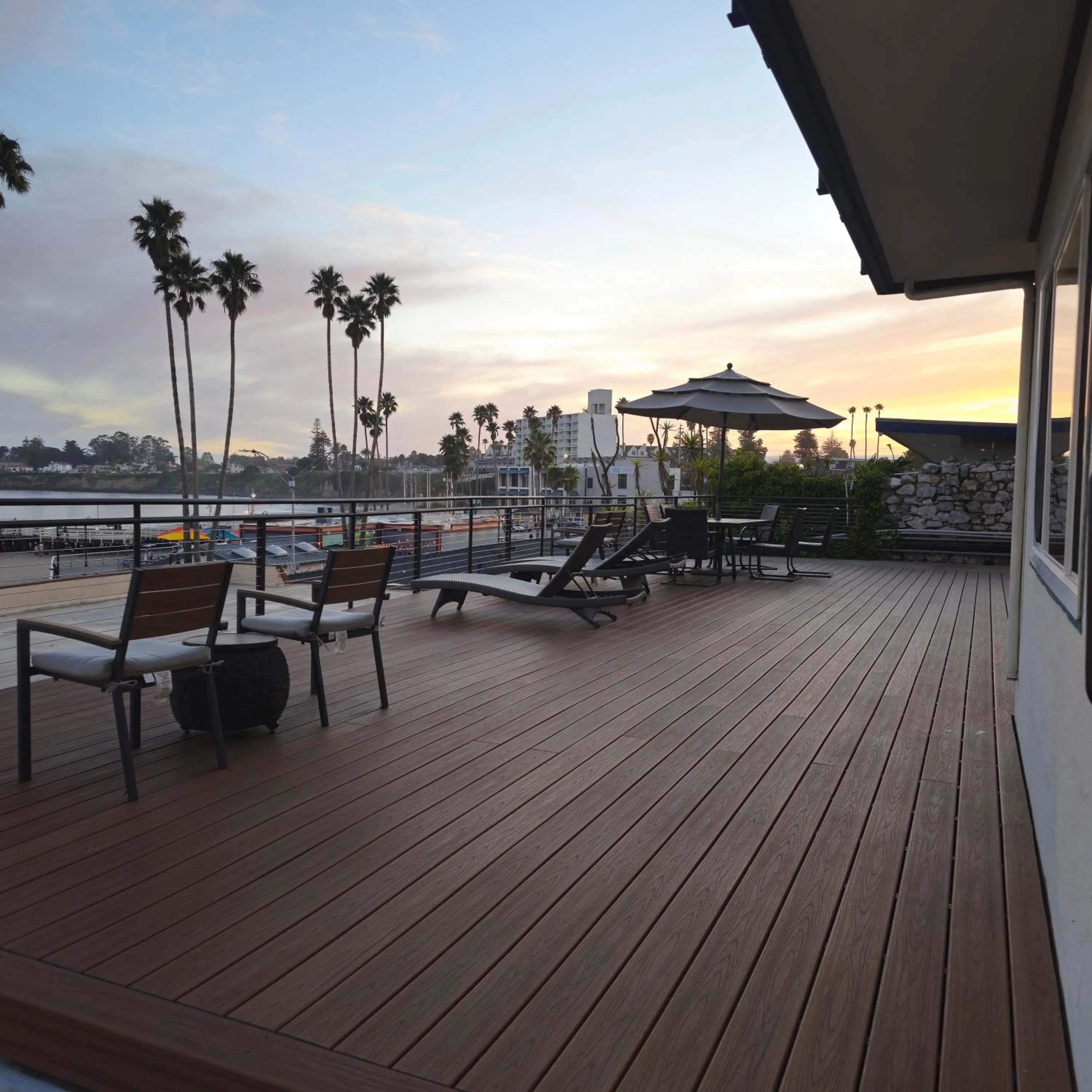 Seating area in Casablanca Inn on The Beach