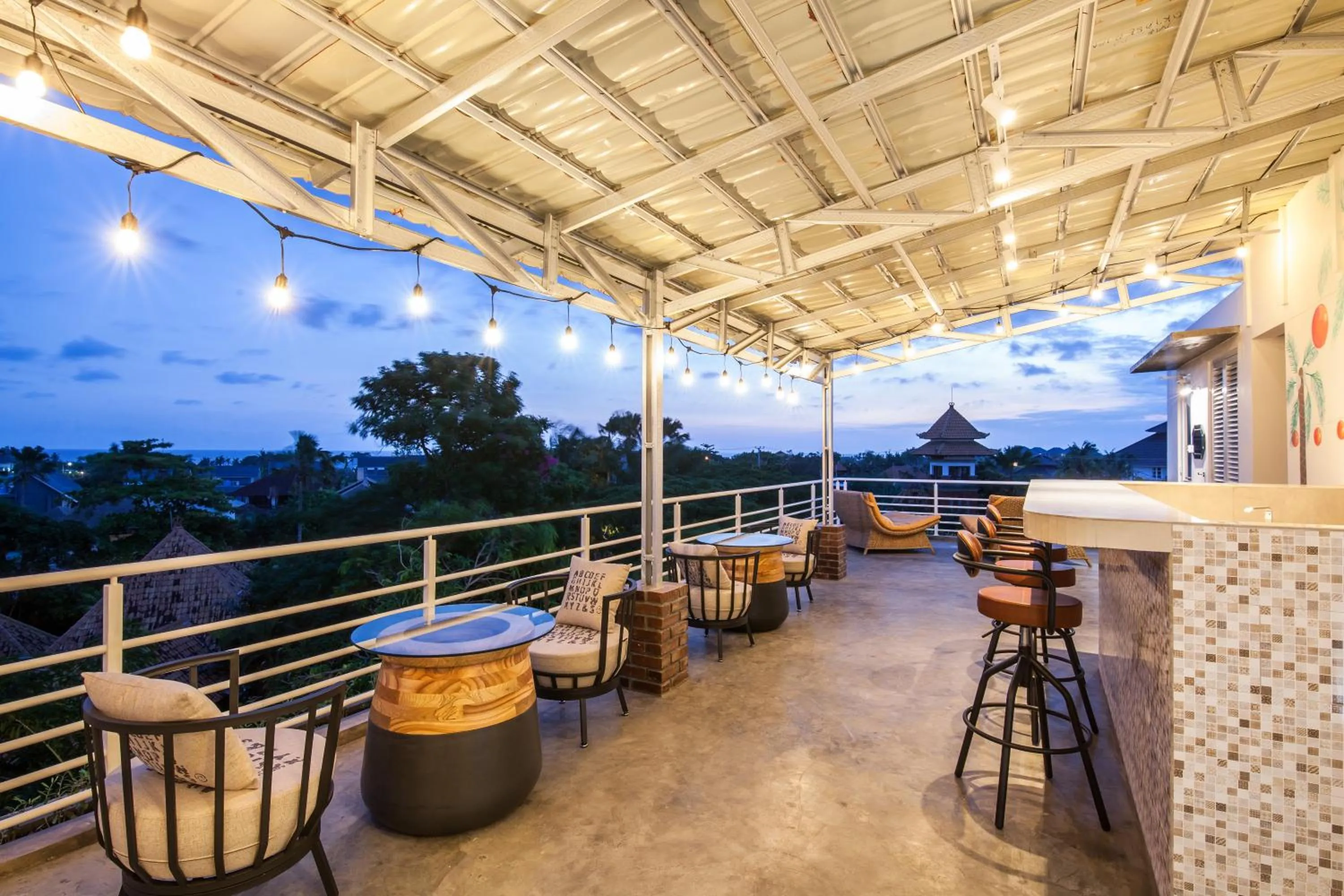 Lounge or bar in Ohana Pererenan