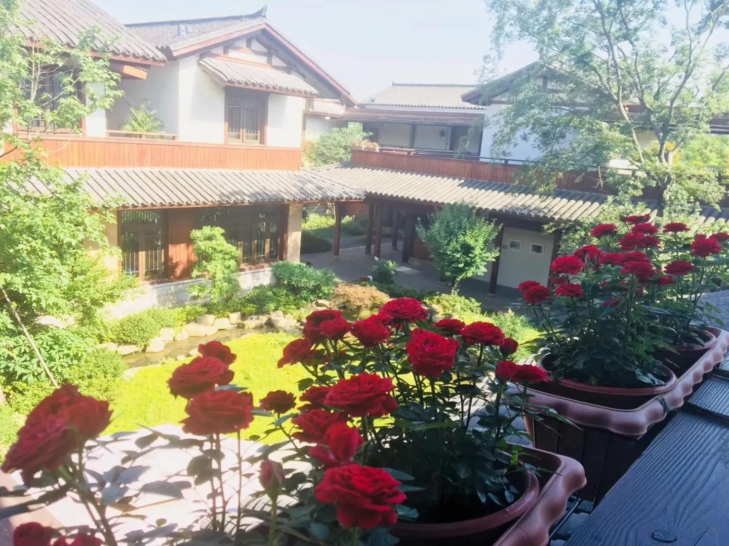 Garden in Blossom Hill Yuejingzhuang Hotel