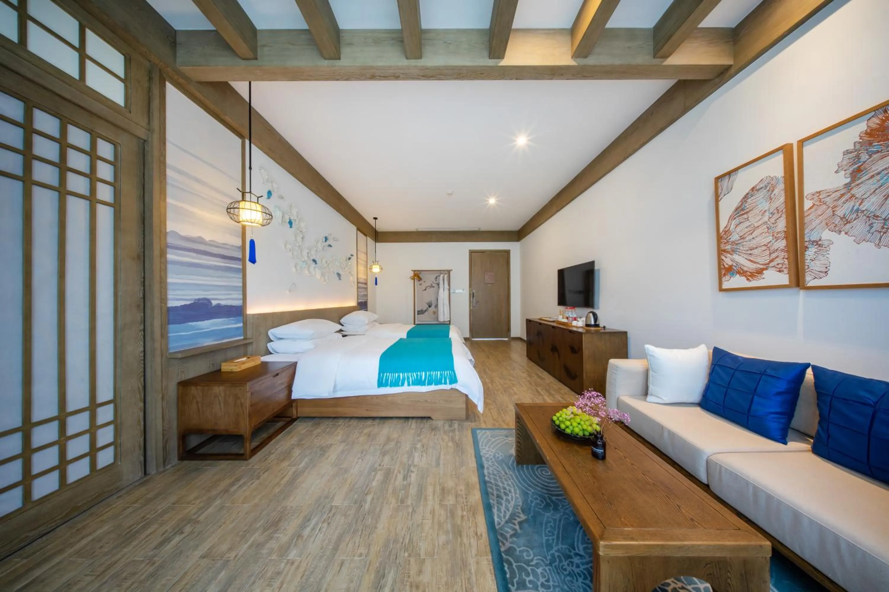 Bed in Blossom Hill Yuejingzhuang Hotel