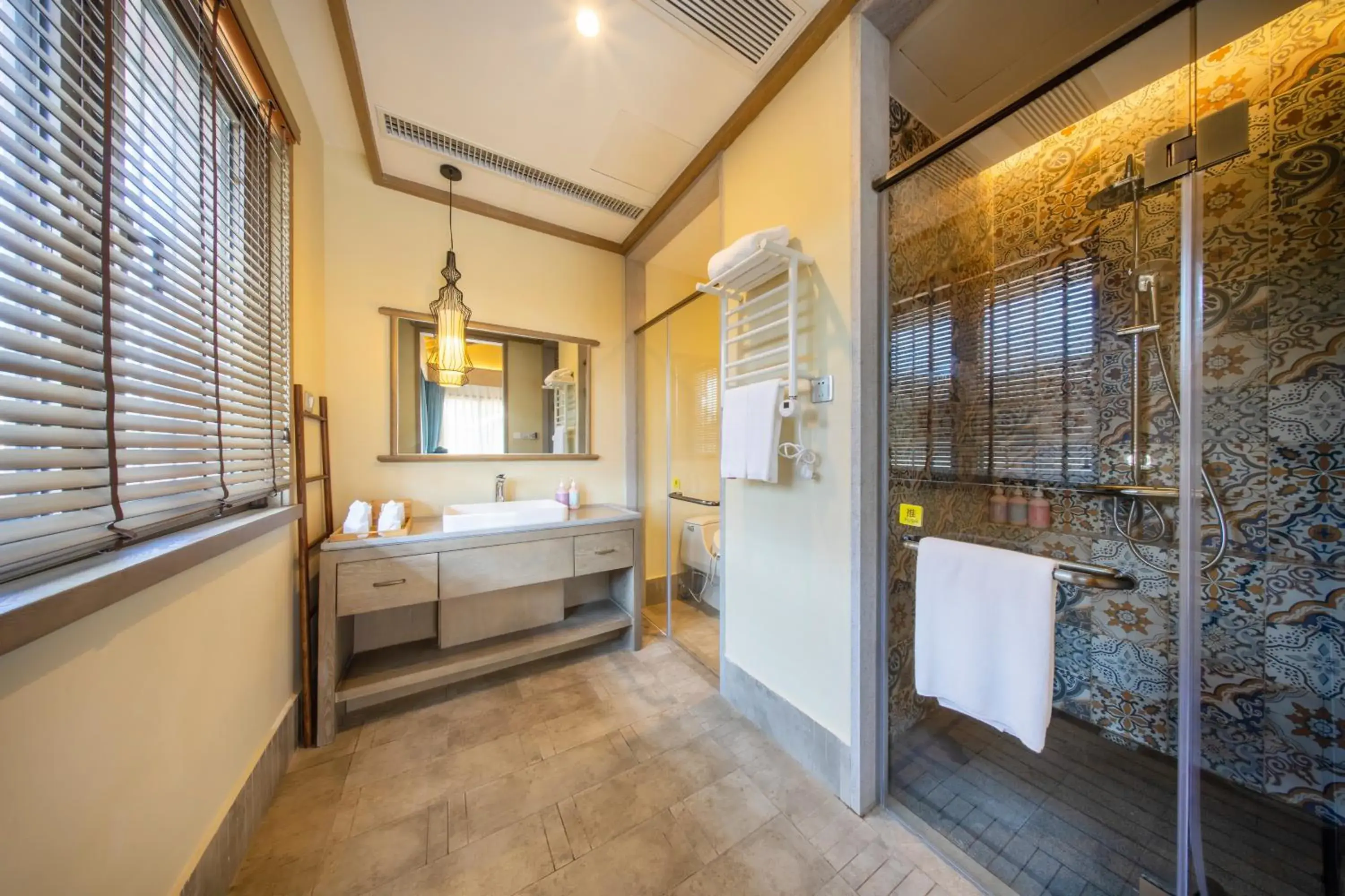 Small Twin Room in Blossom Hill Yuejingzhuang Hotel Small Twin Room in Blossom Hill Yuejingzhuang Hotel