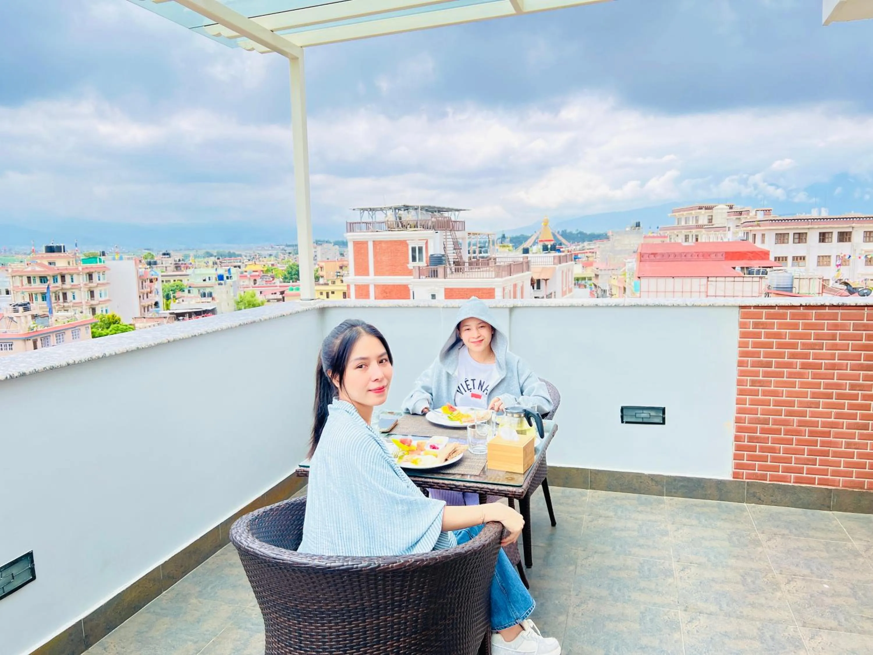 Restaurant/places to eat in Little Buddha Inn