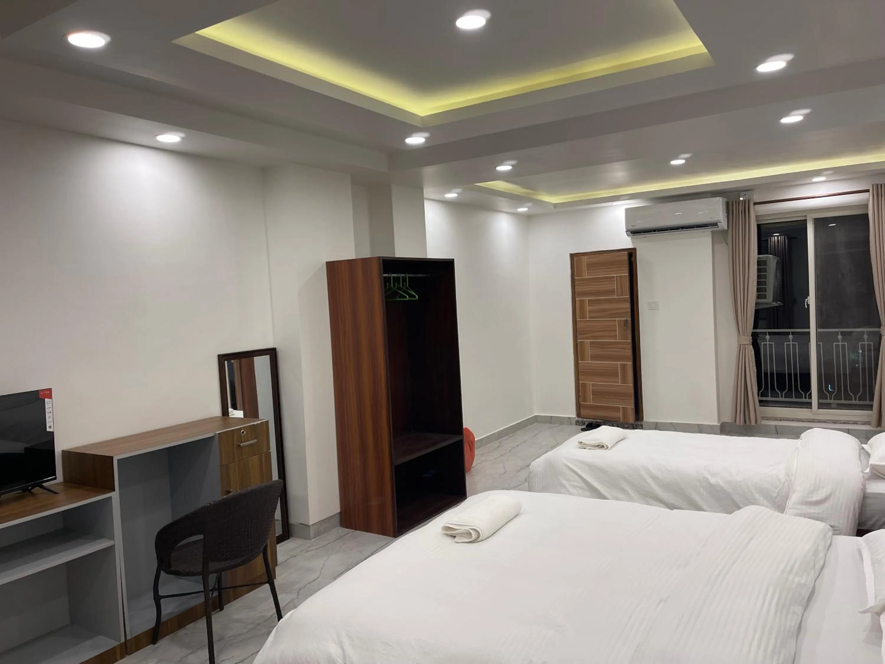 Bedroom, Bed in Little Buddha Inn