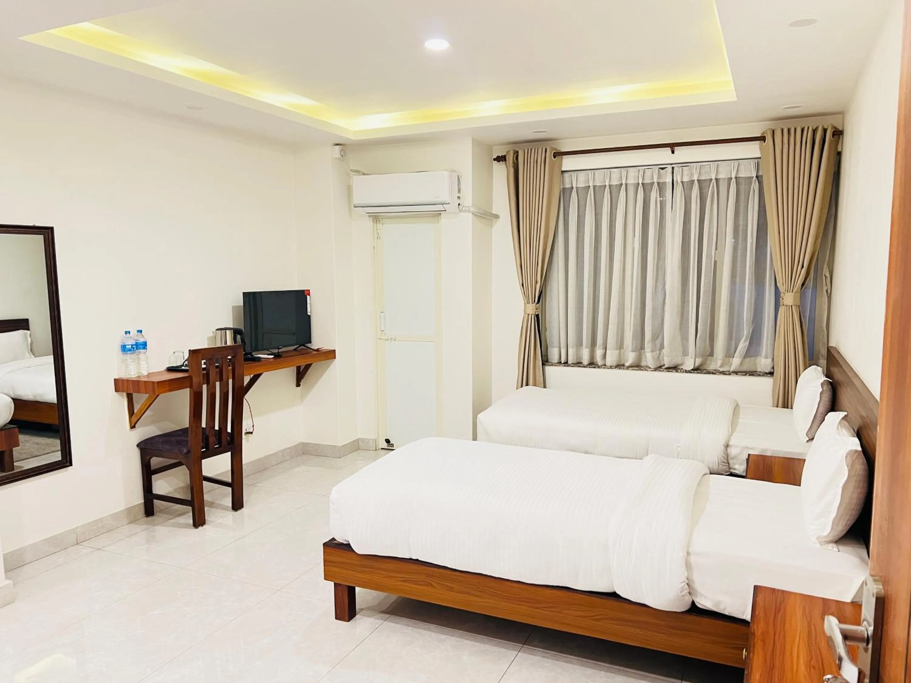 Bedroom, Bed in Little Buddha Inn