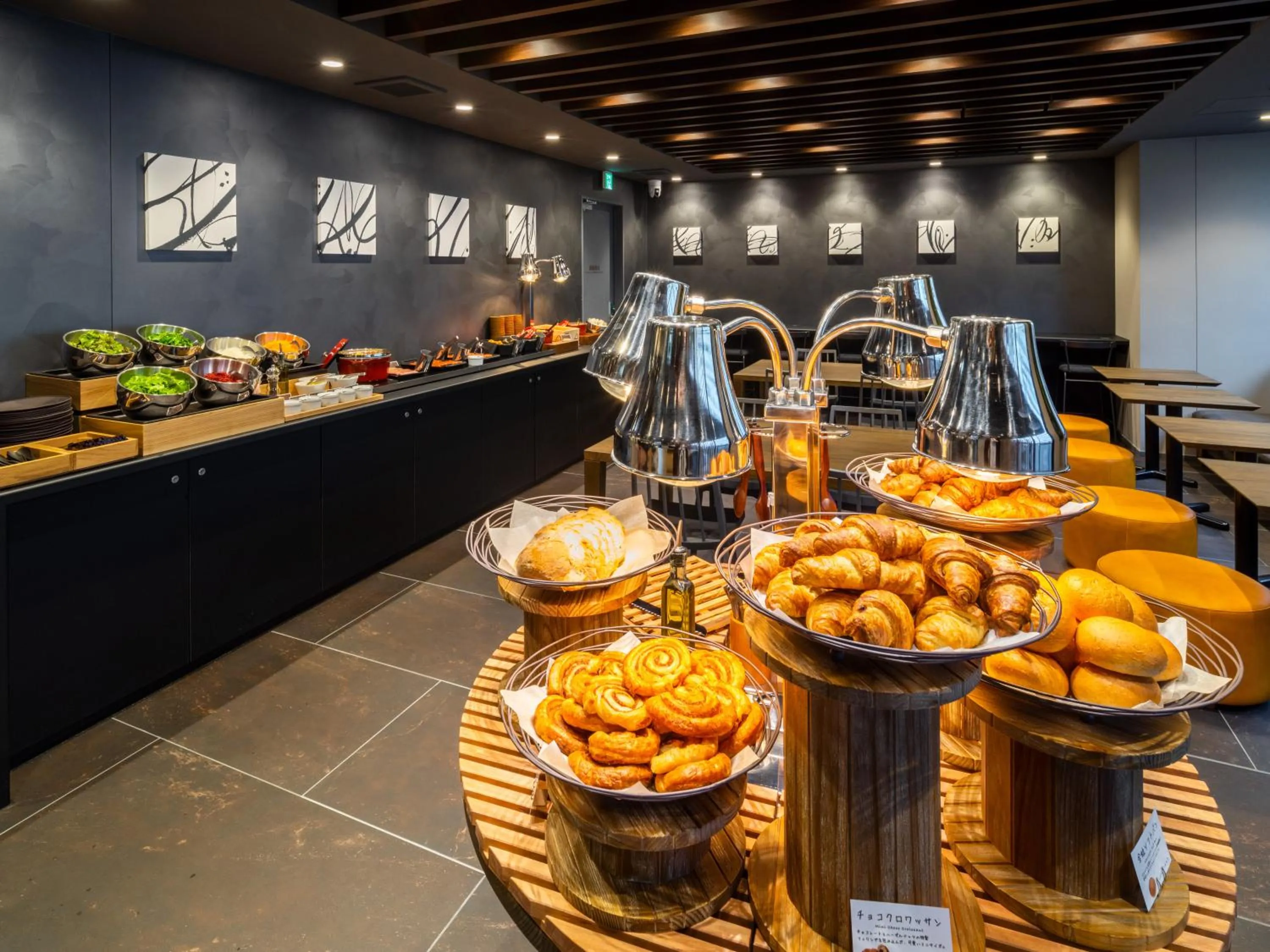 Food and drinks in Super Hotel Premier Akihabara