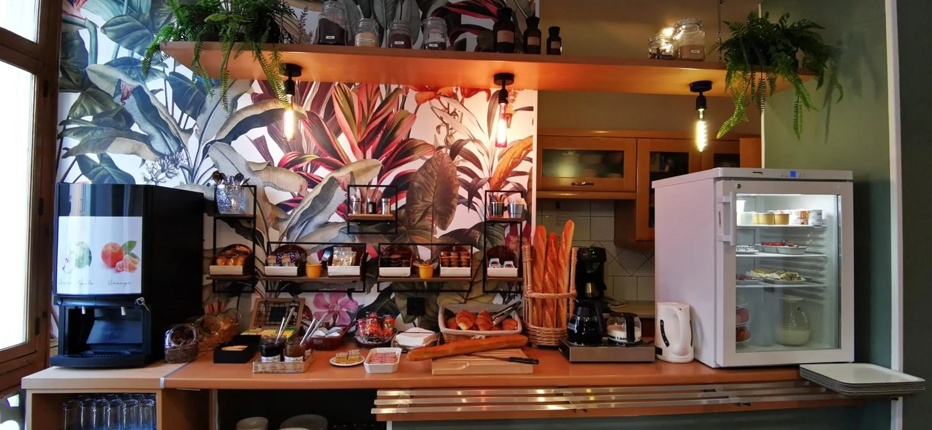 Breakfast in Hôtel du Nord