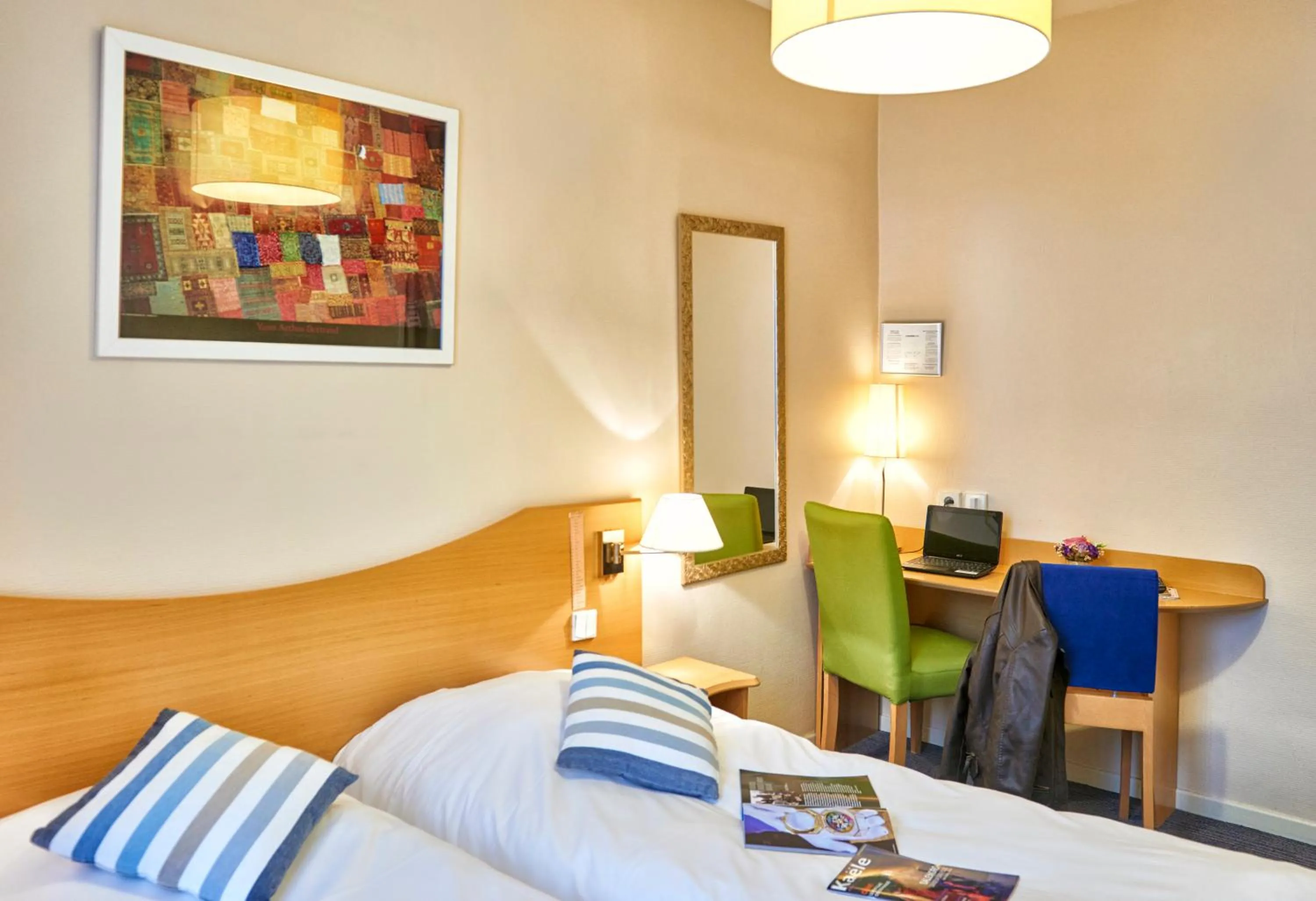 Bed in Hôtel du Nord