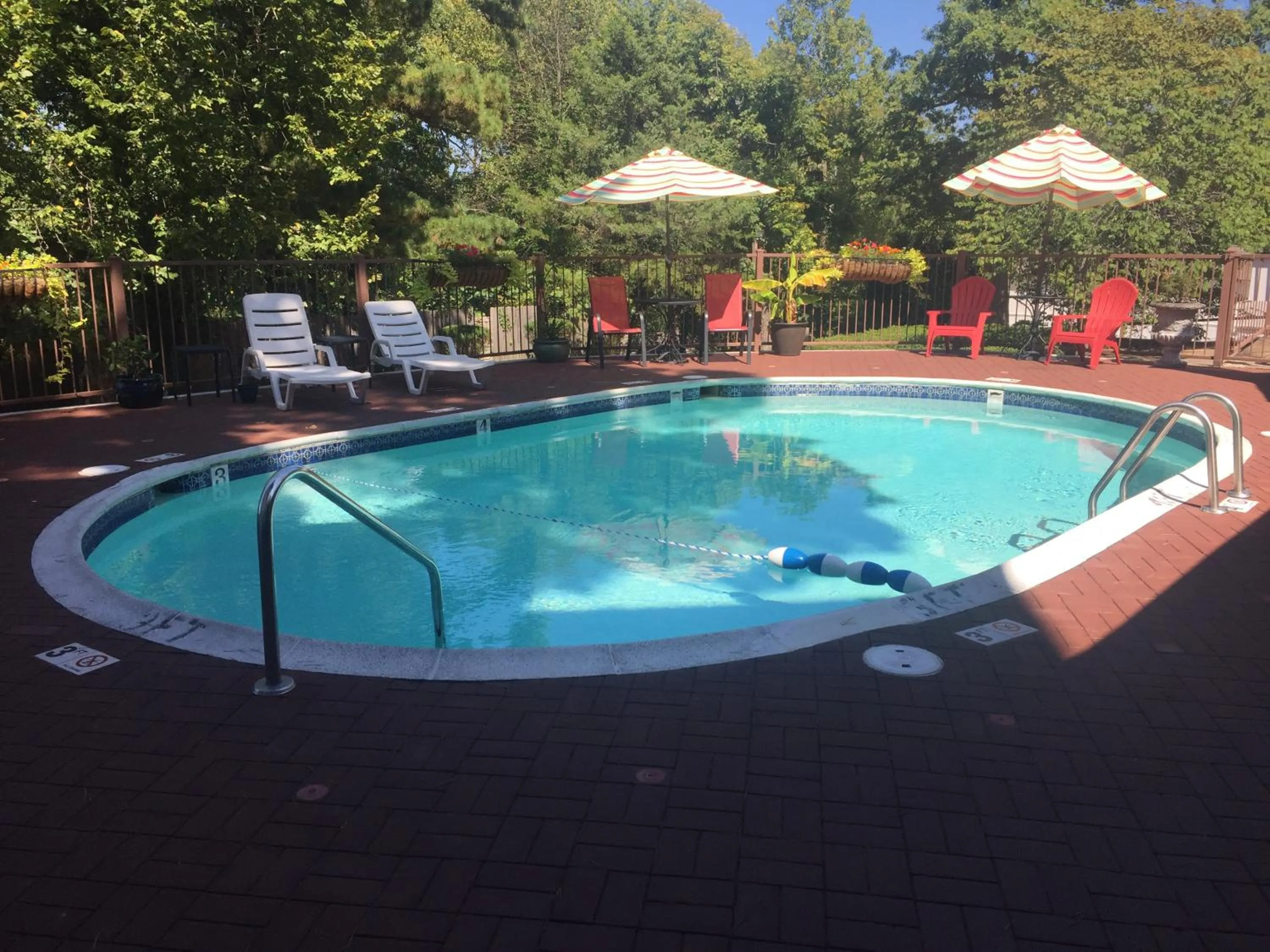 Swimming pool in Matterhorn Tower