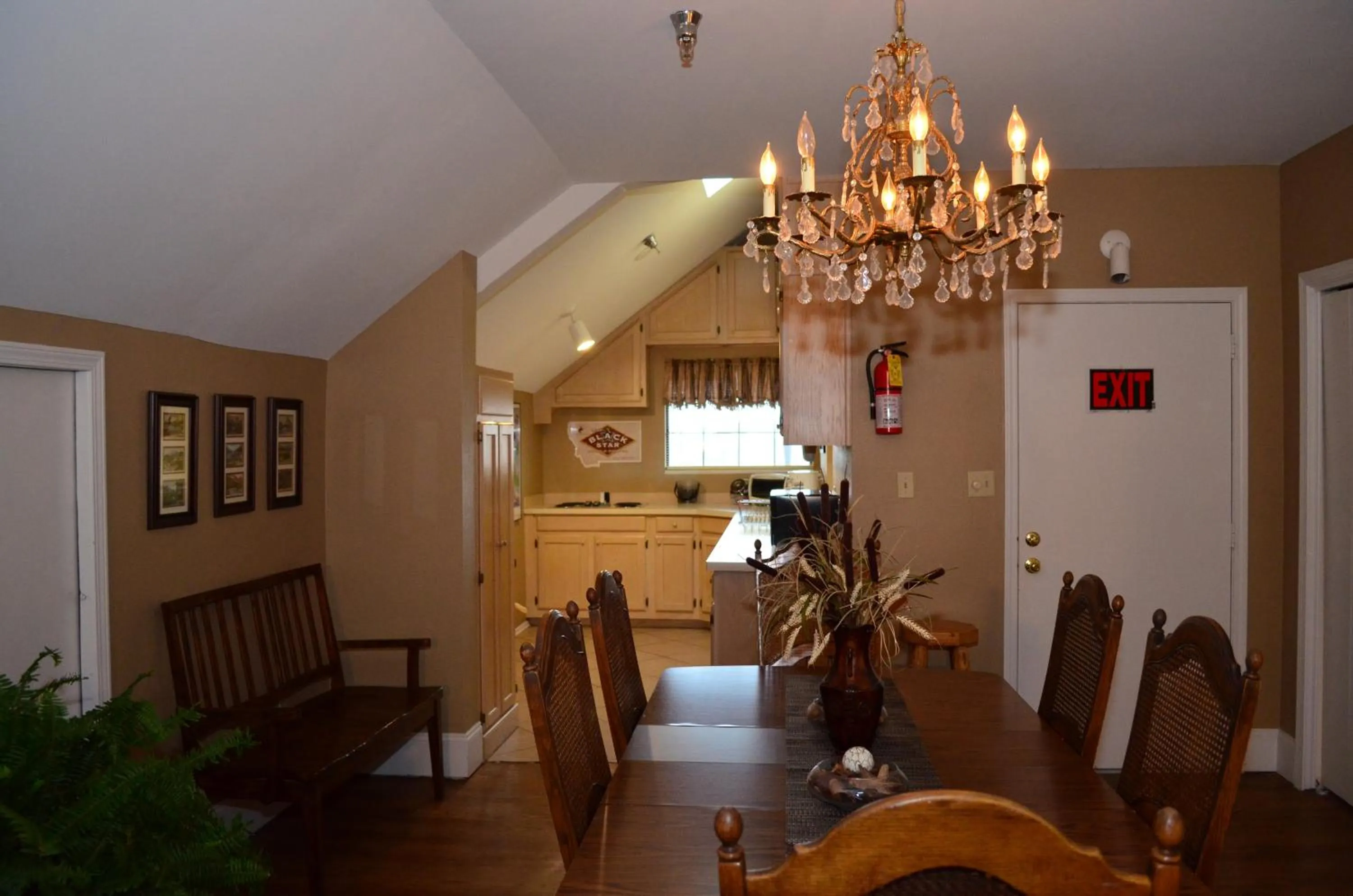 Kitchen or kitchenette in Matterhorn Tower