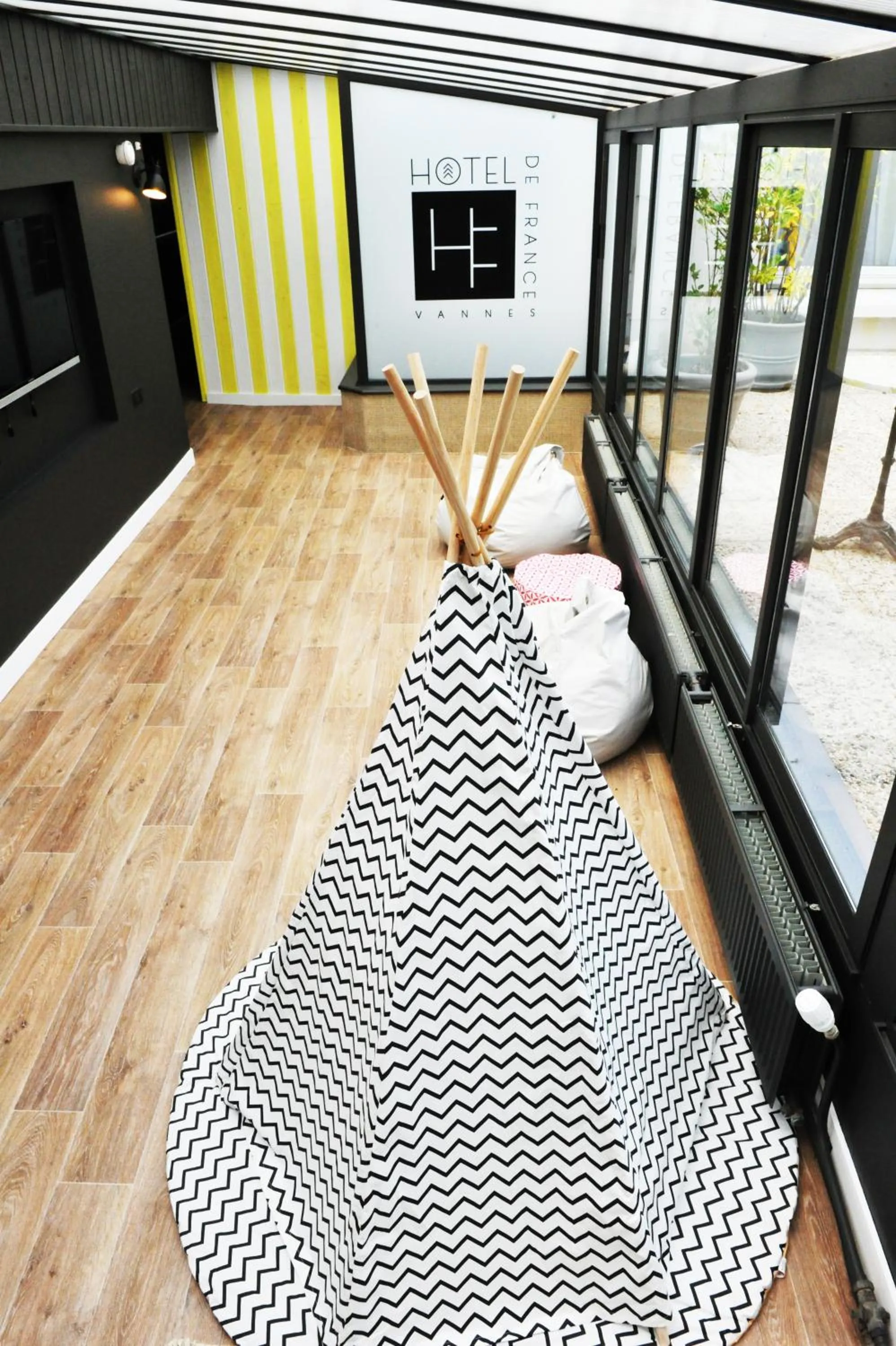 Bed in Urban Style Hotel de France