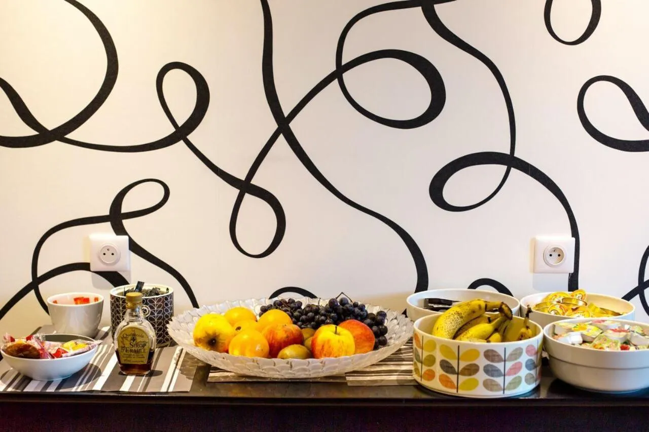 Food in Urban Style Hotel de France