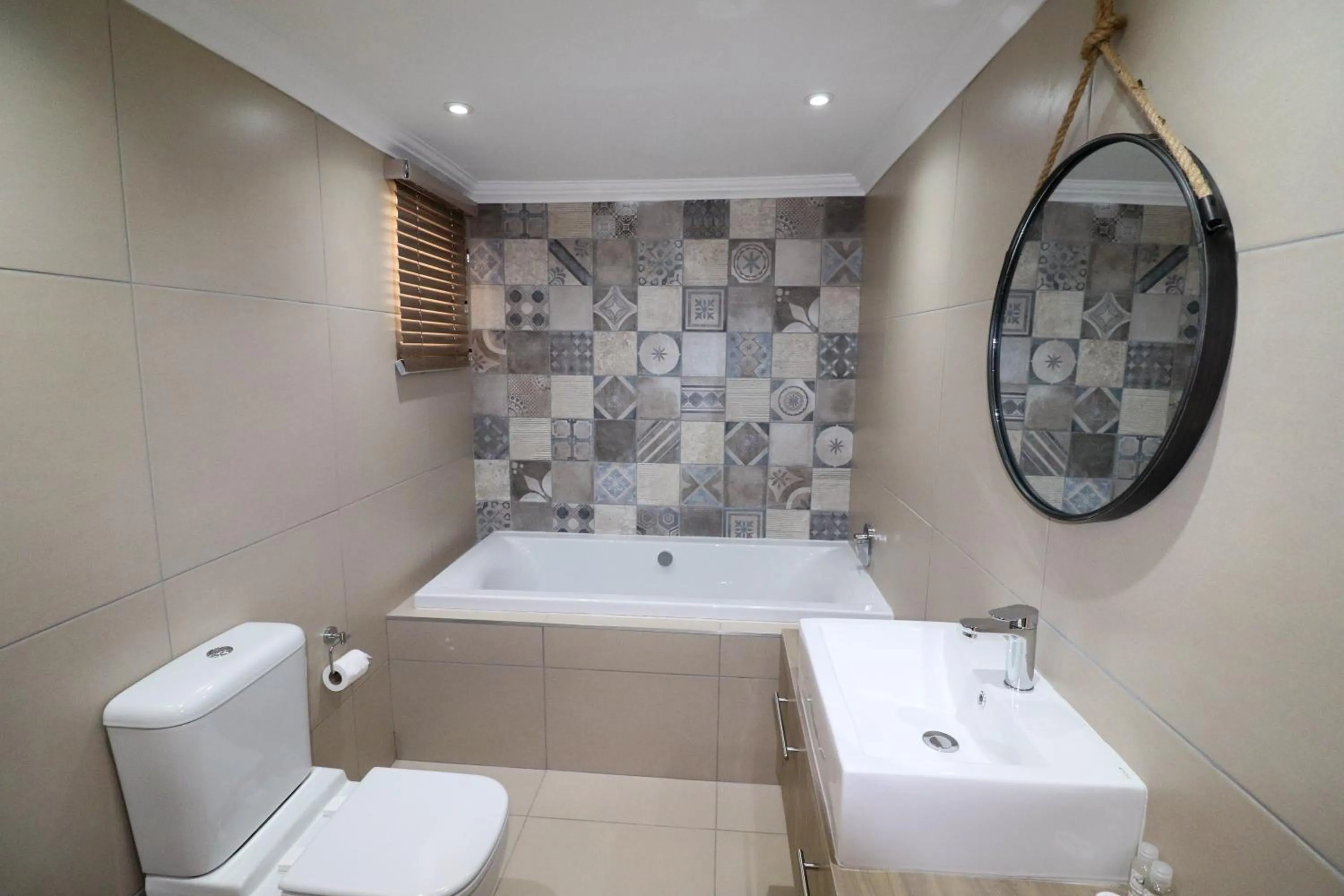 Toilet in Stonehill Villa