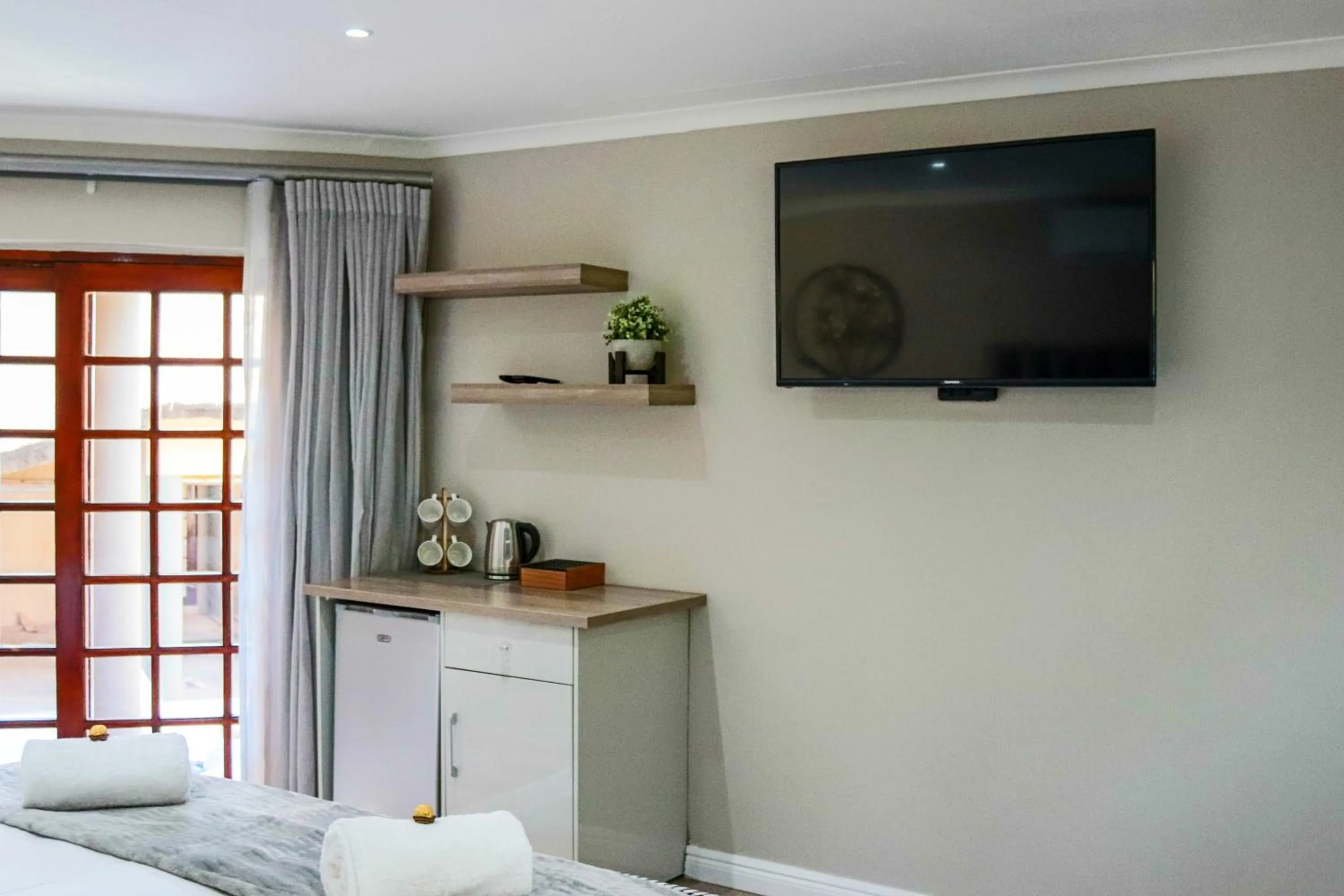 Bed in Stonehill Villa