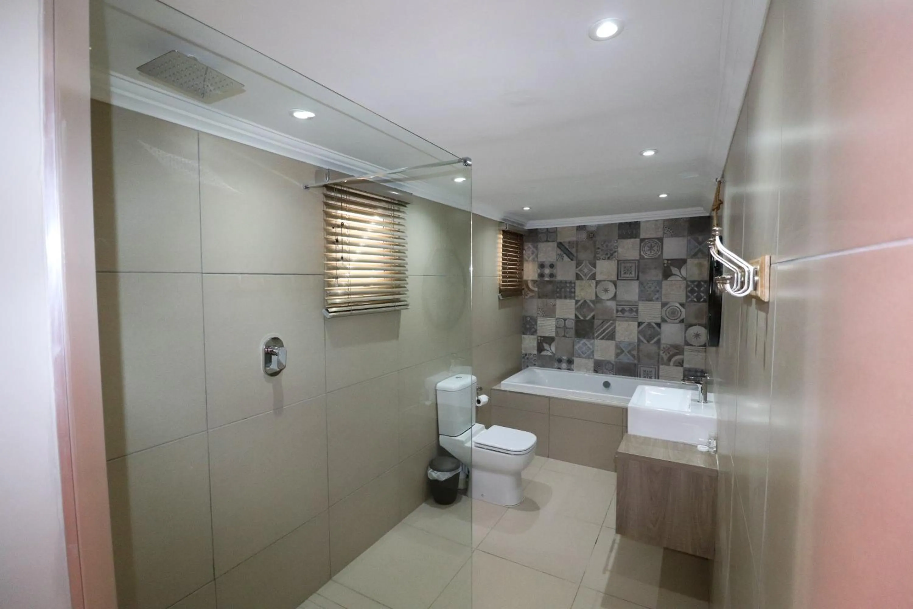 Toilet in Stonehill Villa