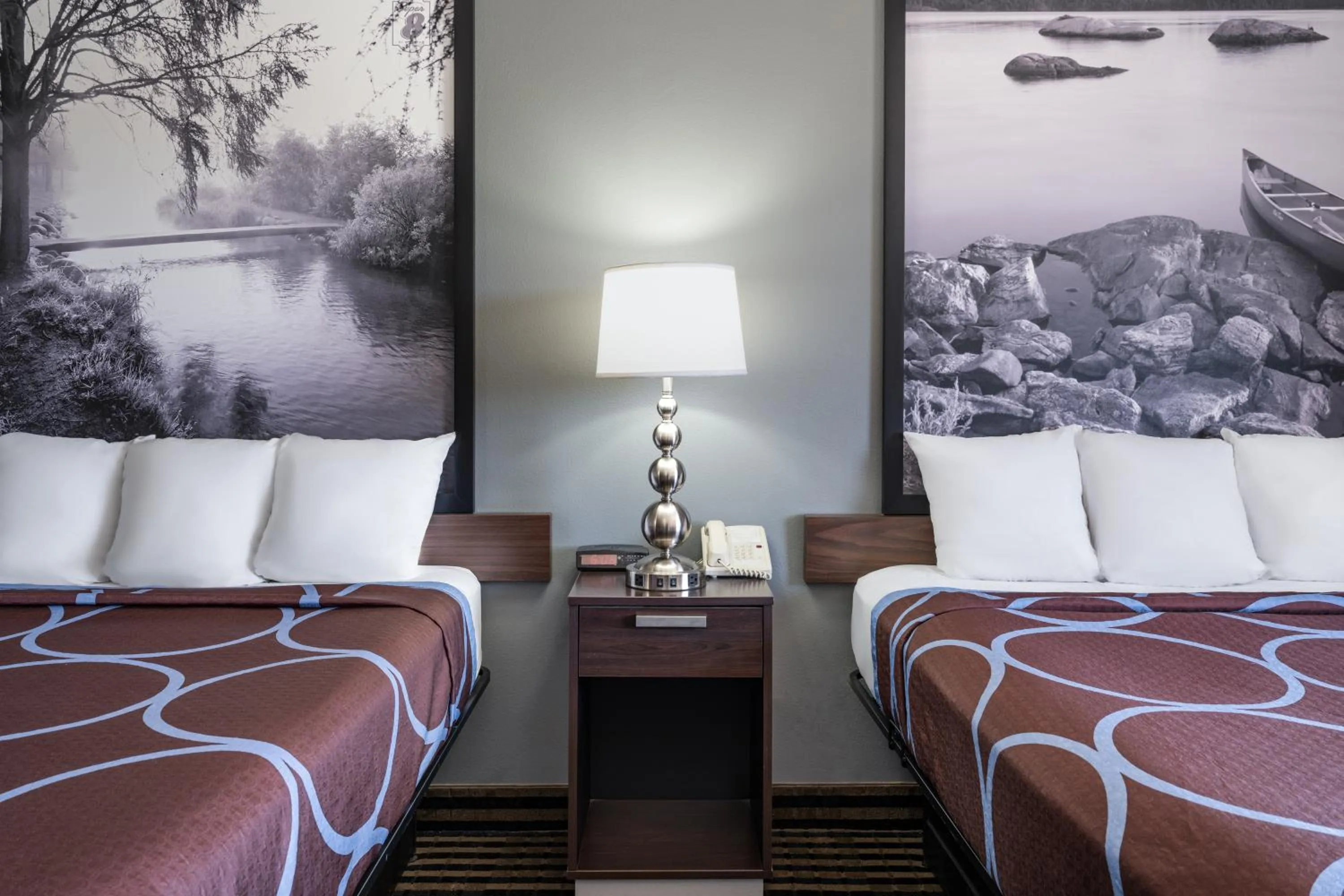 Bed in Super 8 by Wyndham Humboldt