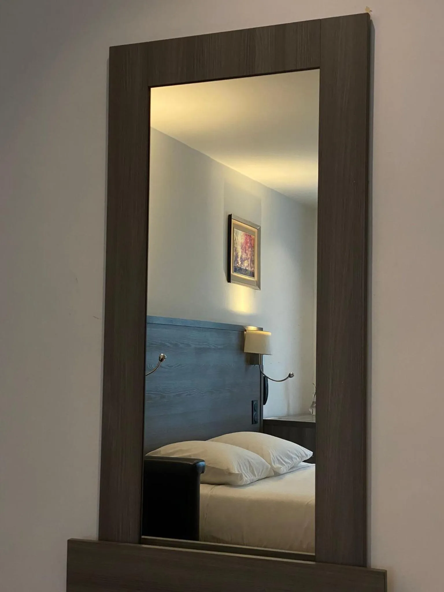 Bedroom, Bed in Hôtel Résidence Châtillon