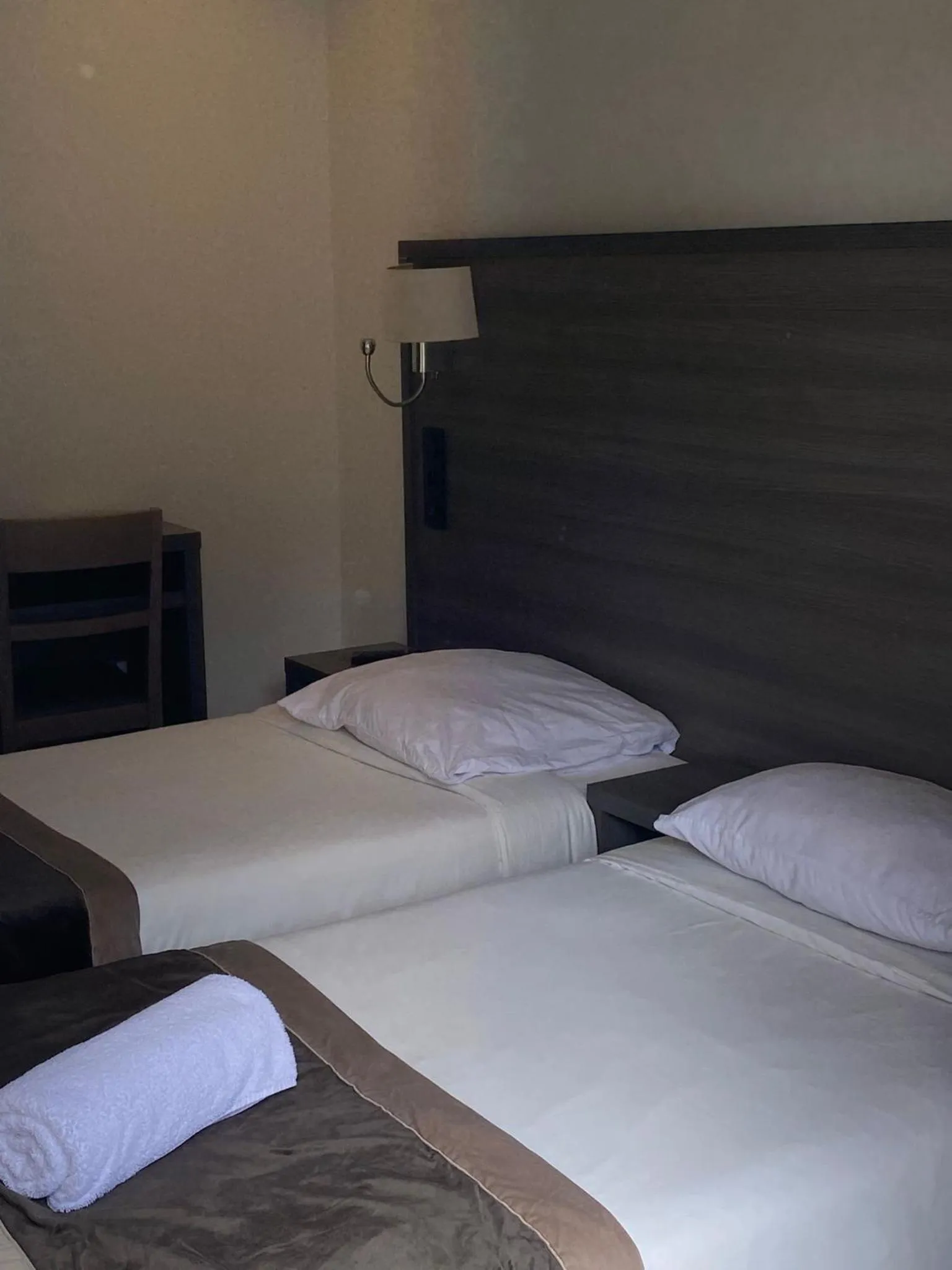 Bedroom, Bed in Hôtel Résidence Châtillon