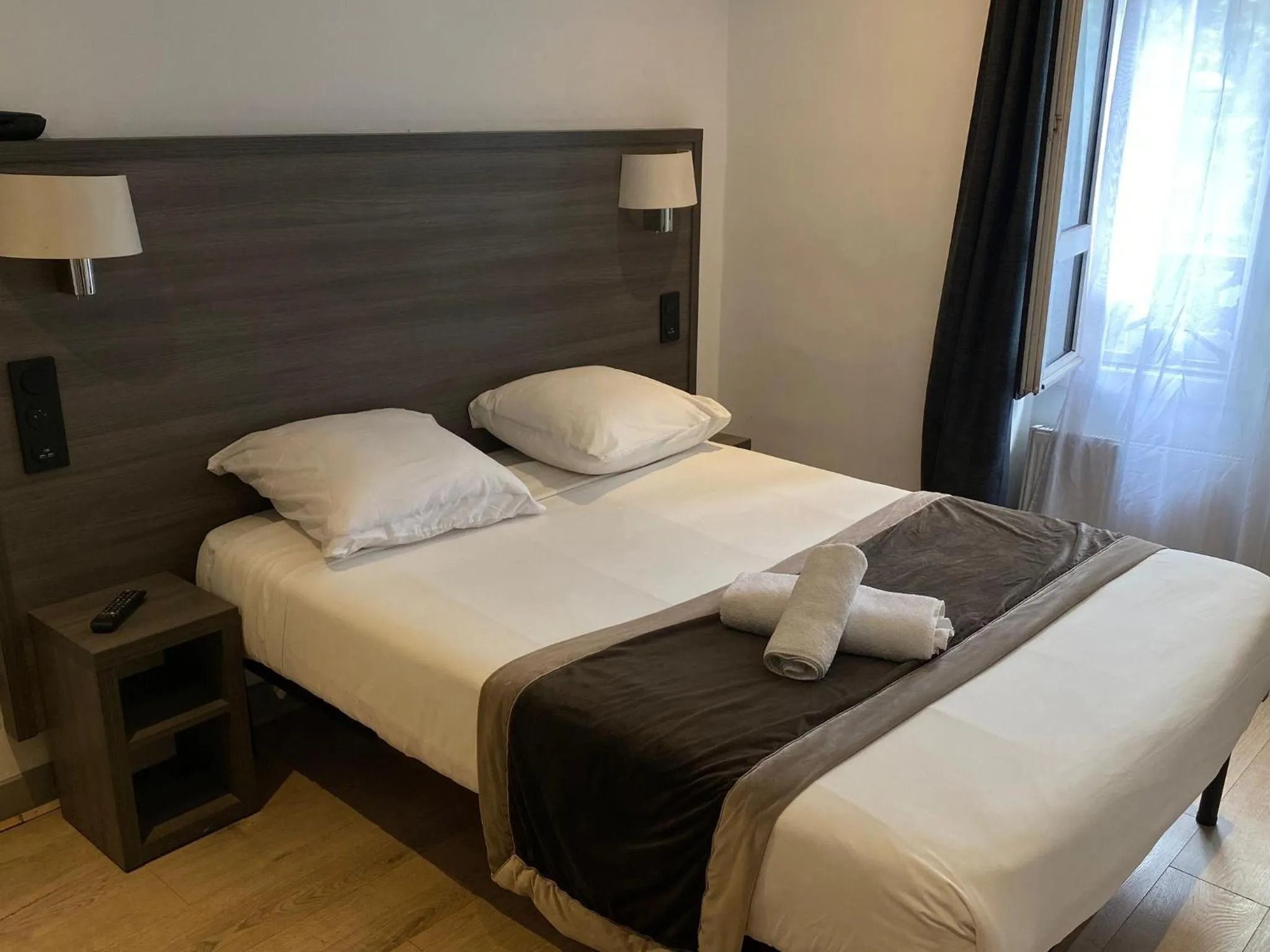 Bed in Hôtel Résidence Châtillon