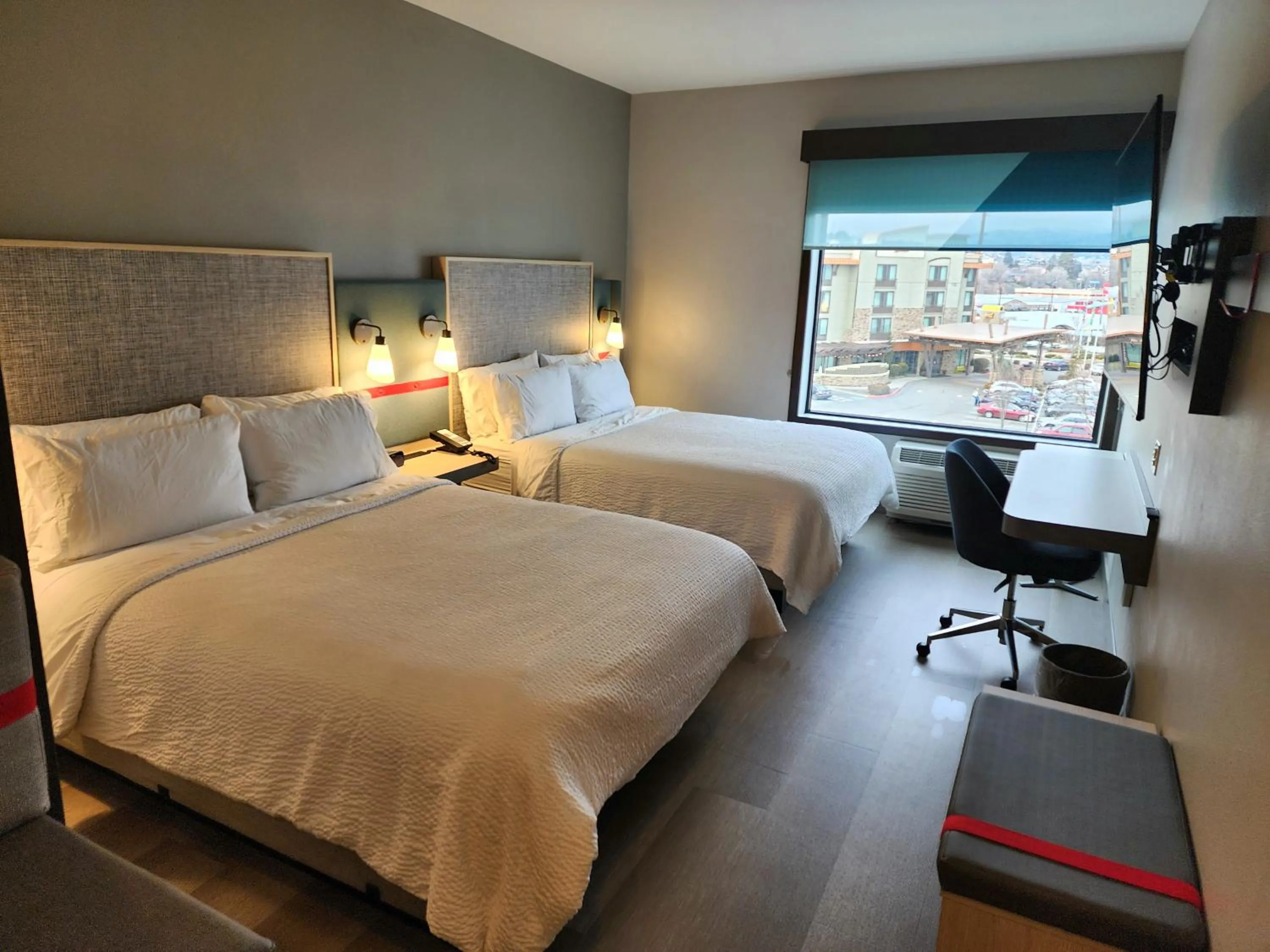 Bed in avid hotel Wenatchee by IHG