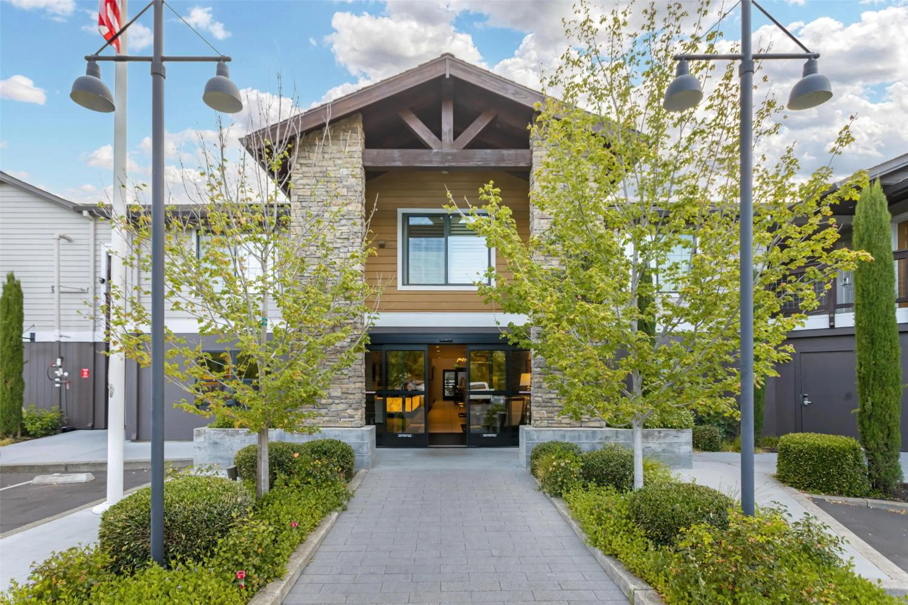 Property building in Best Western Plus Stevenson Manor