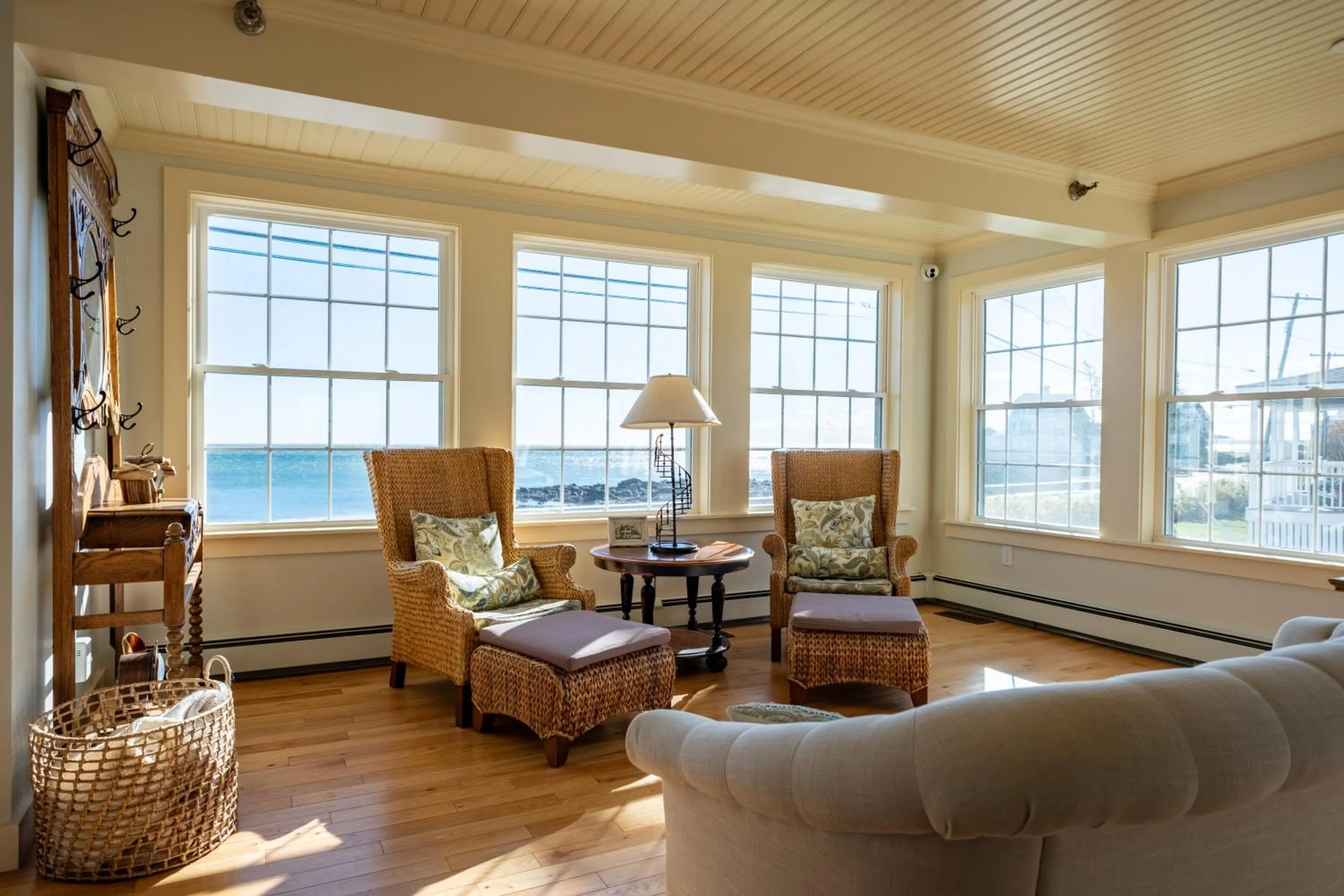 Lobby or reception in The Beach House Inn