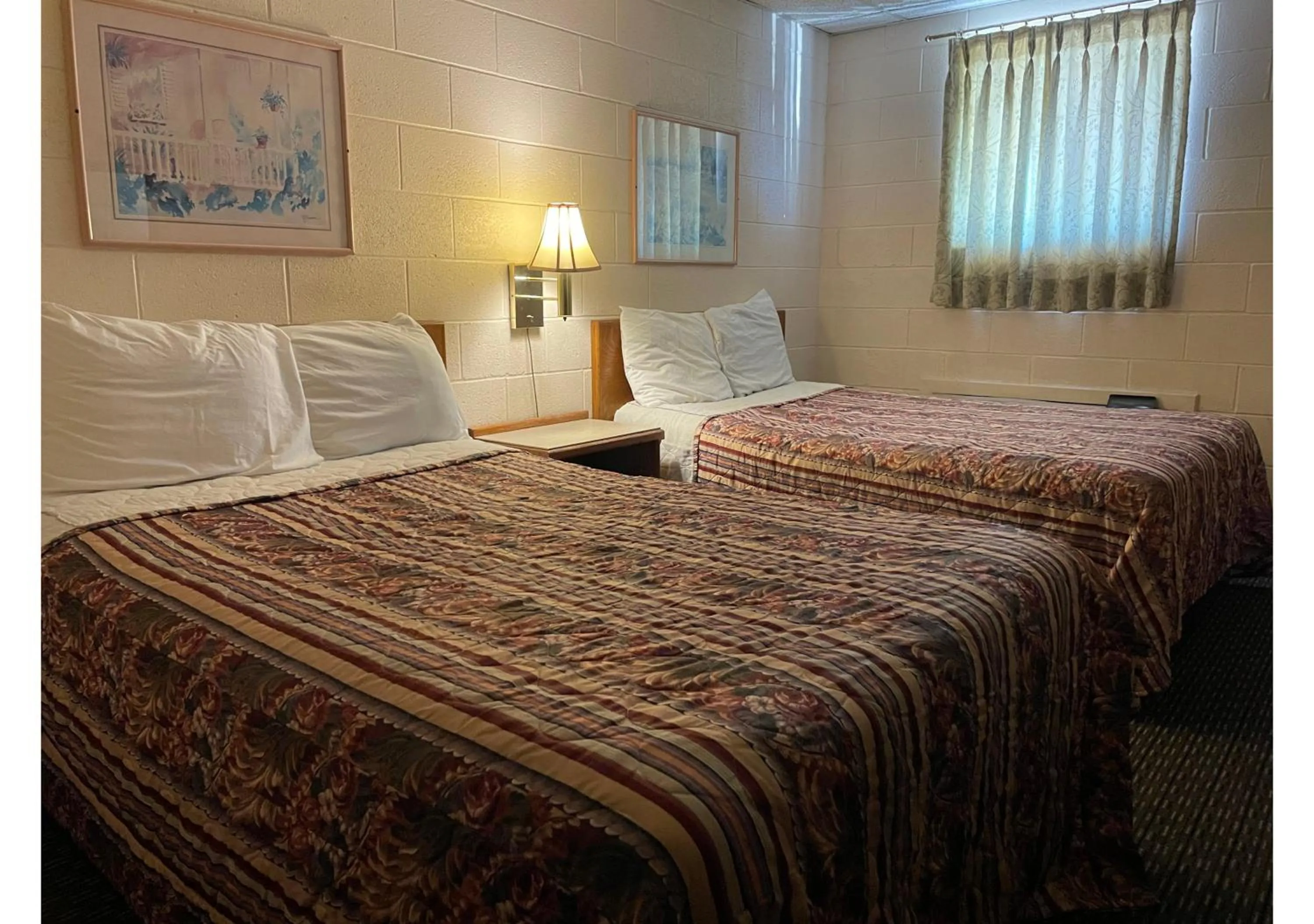 Bedroom, Bed in Skyline Motel Bartlesville Hwy 75