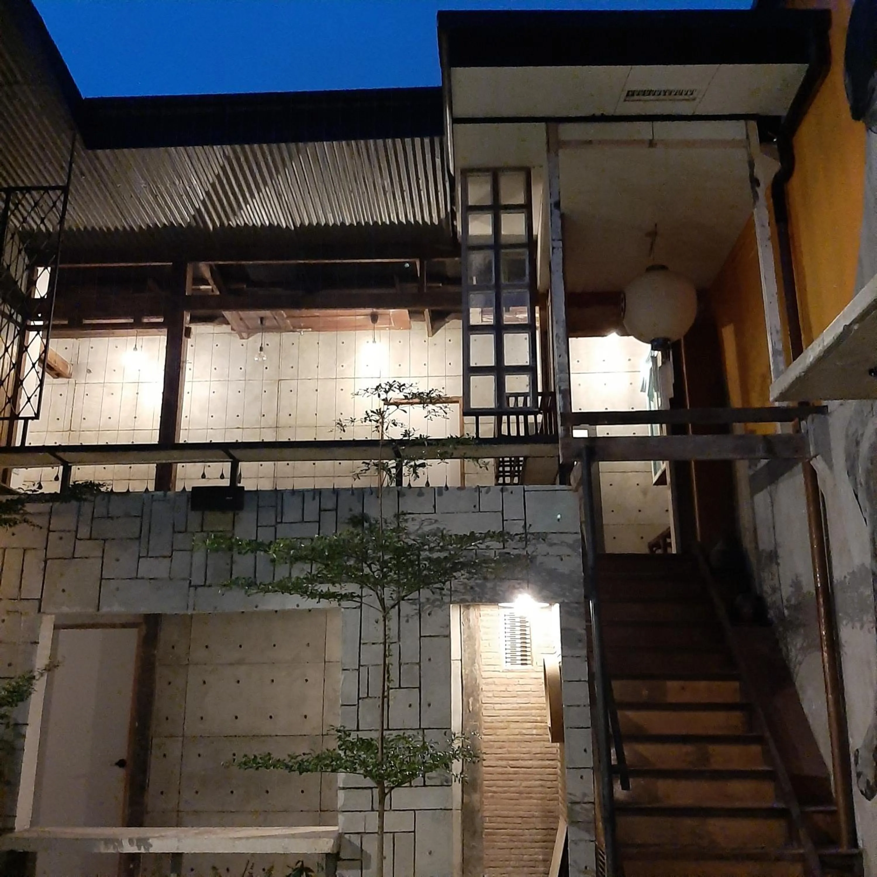 Property building in The Flying Fish Hostel Cebu