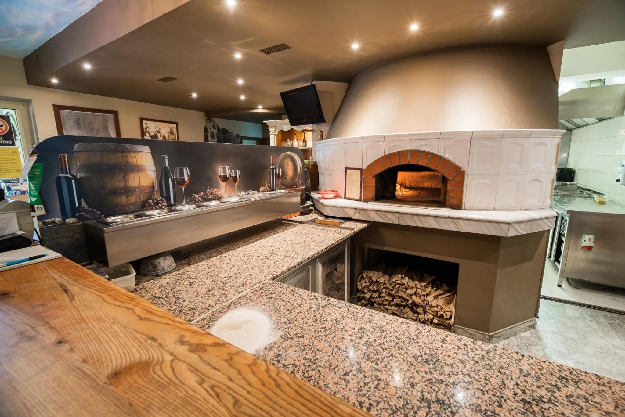 Restaurant/places to eat in Guesthouse Mars