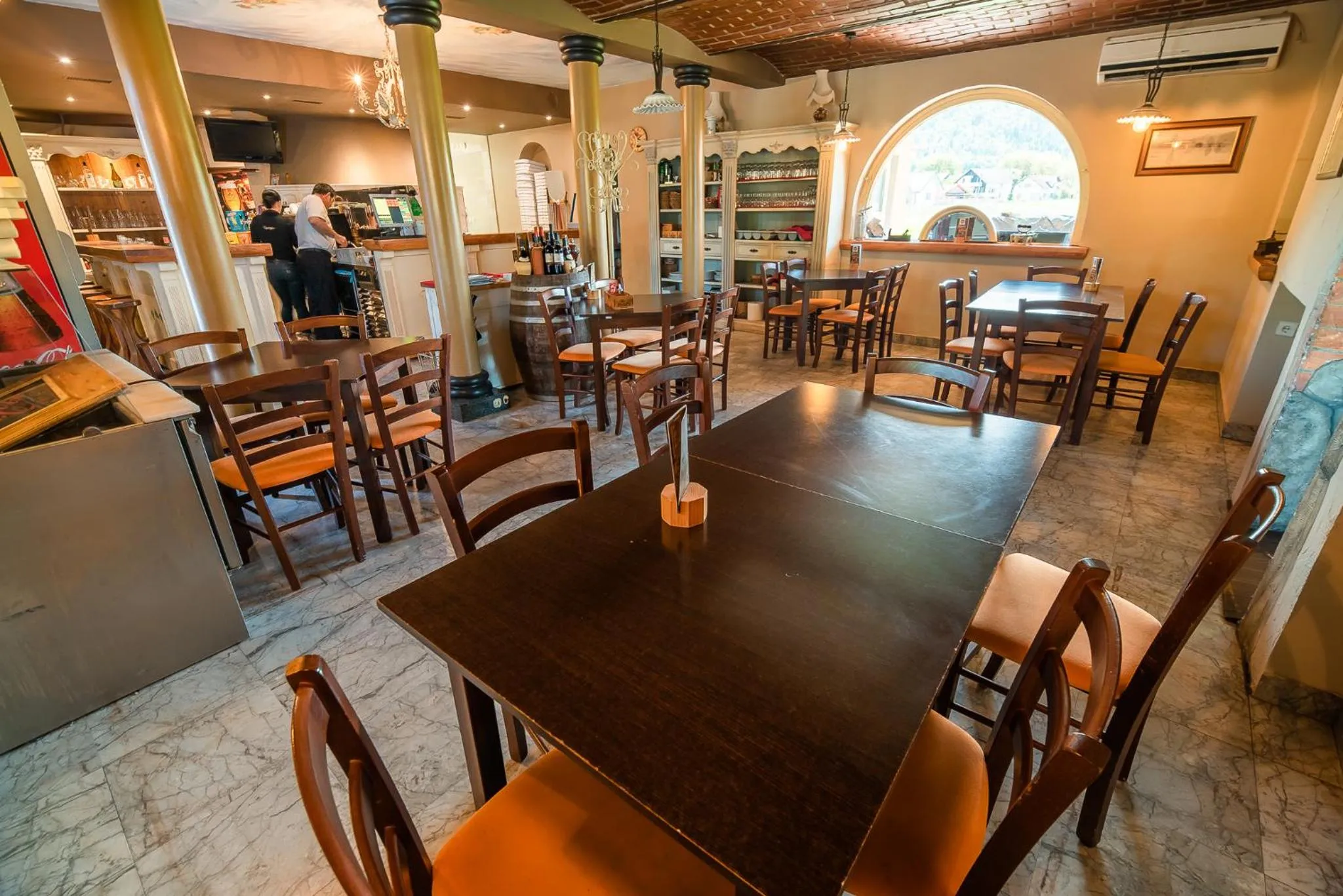 Restaurant/places to eat in Guesthouse Mars