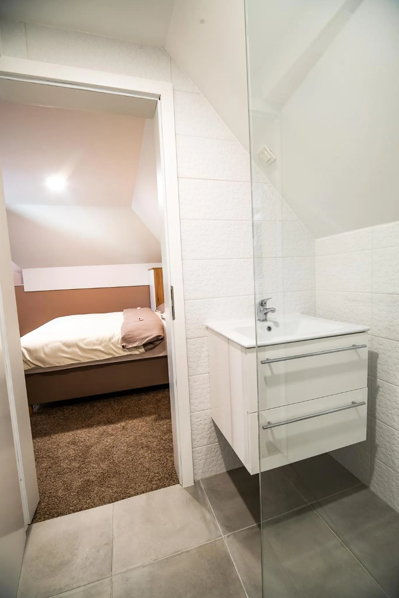 Bathroom, Bed in Guesthouse Mars