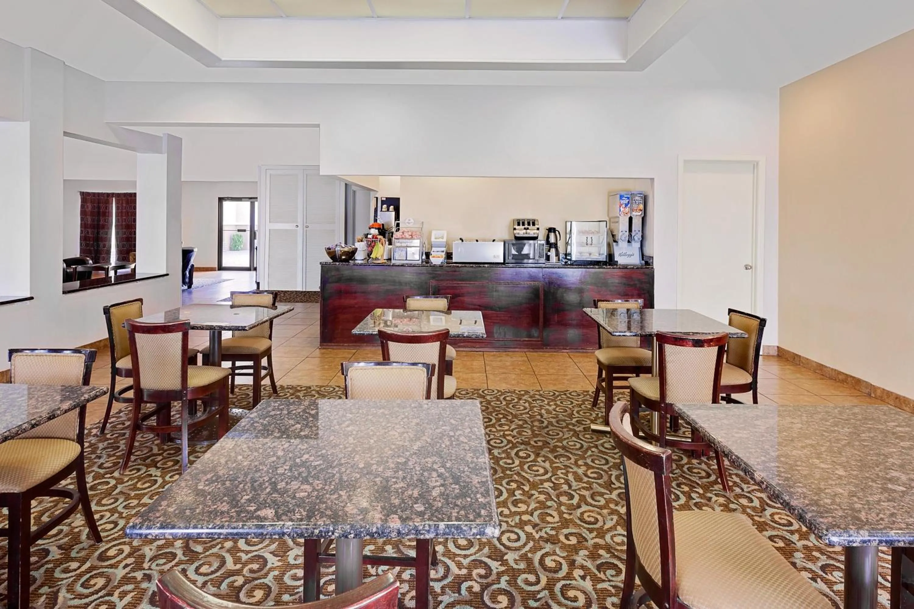 Area and facilities in Super 8 by Wyndham Plainview